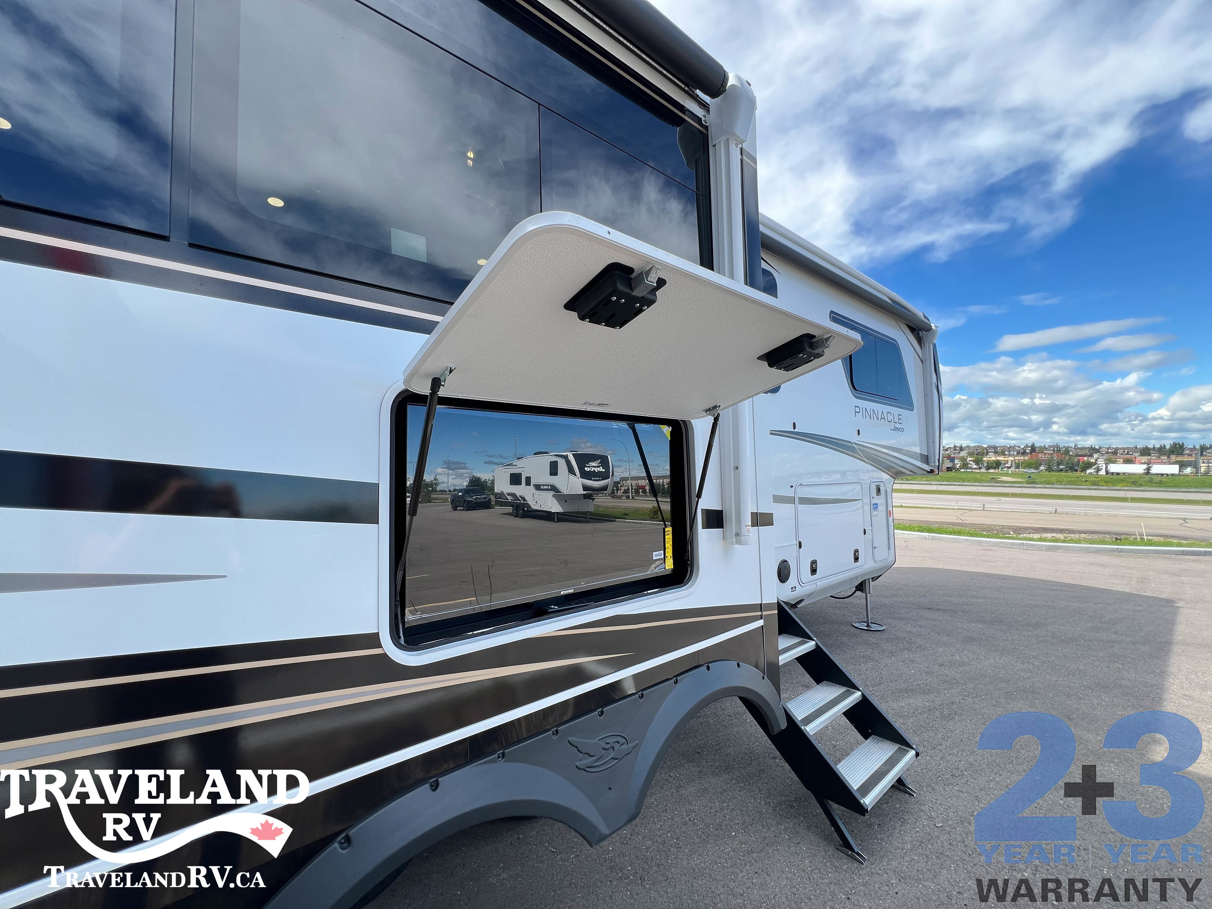 2026 Jayco Pinnacle 32RLTS - Image 6