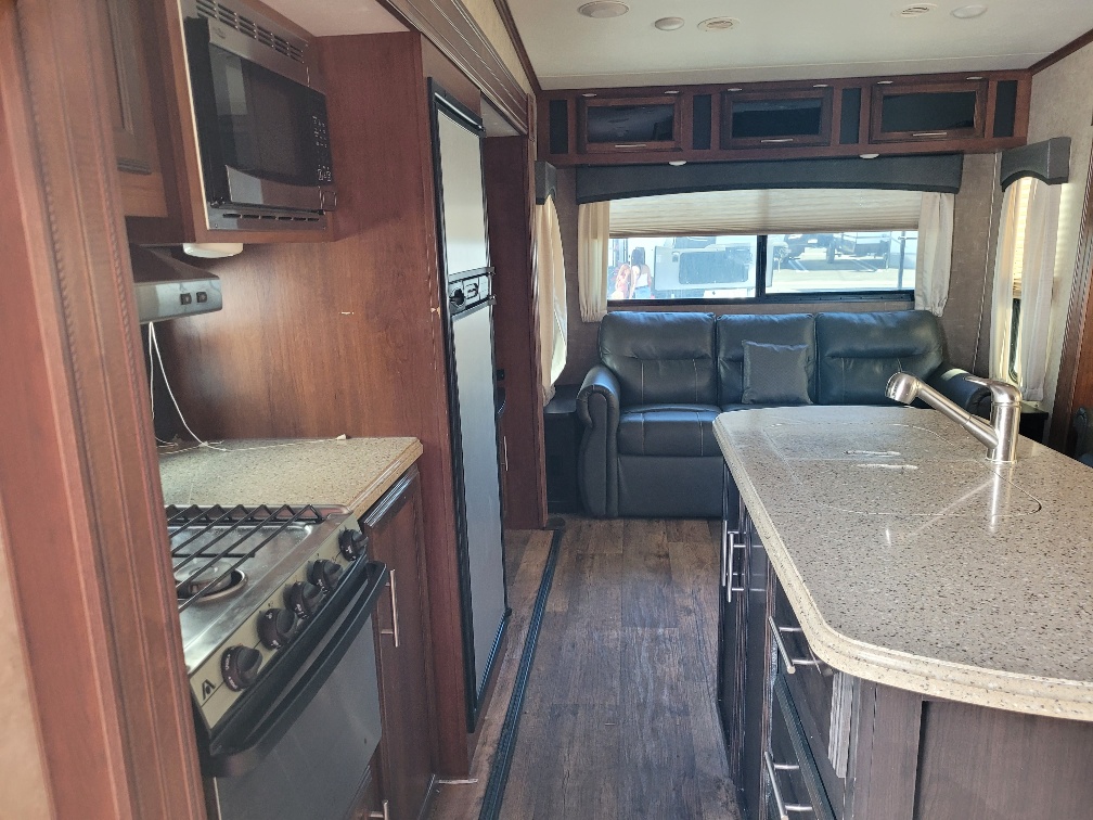 2017 Jayco Eagle HT 28.5RSTS - Image 5