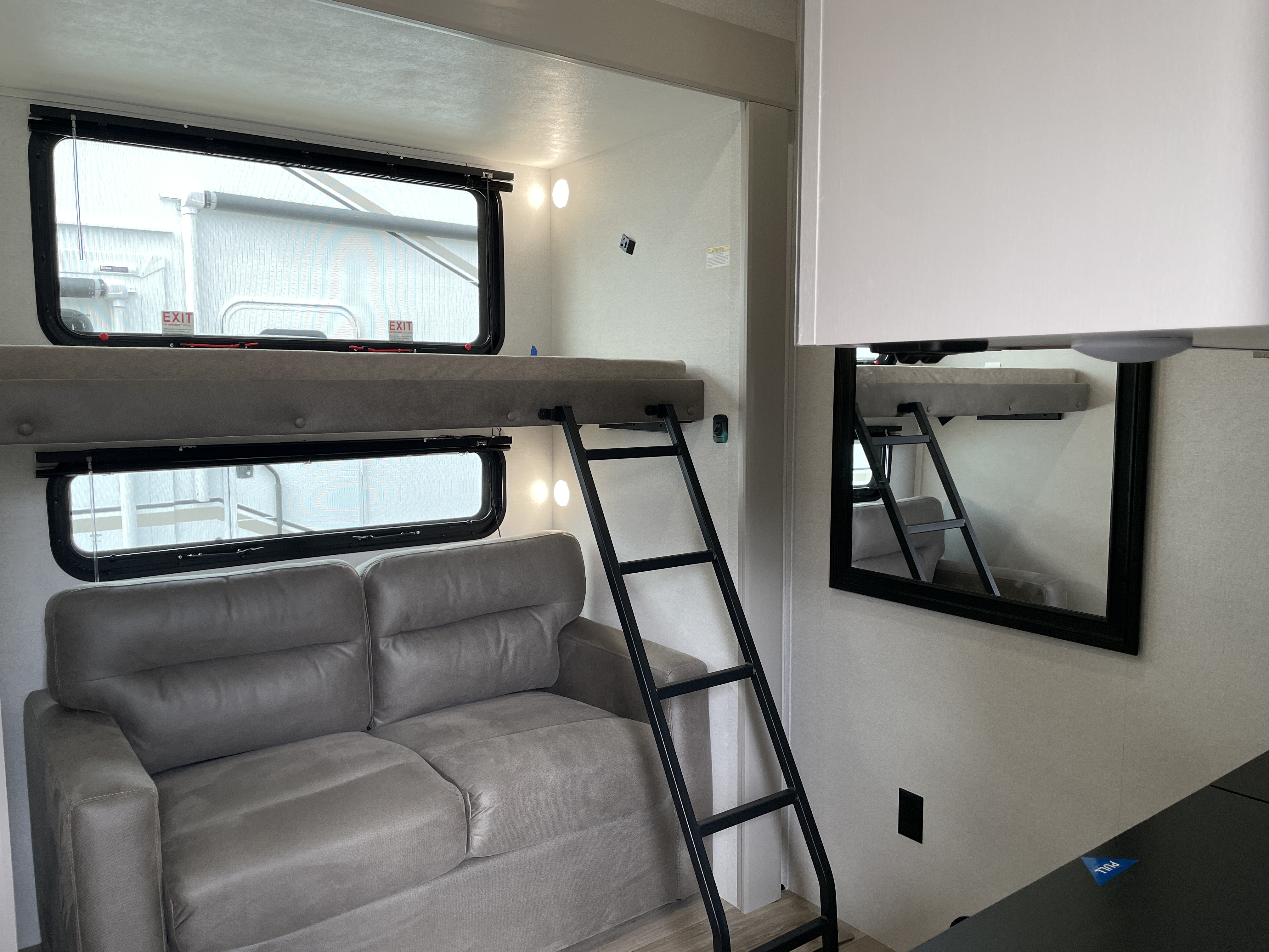 2027 Jayco North Point 361RLBH - Image 16