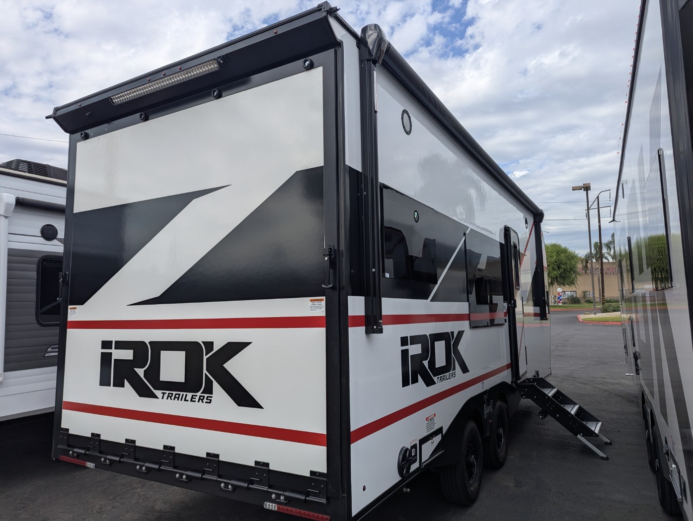 2026 IROK Trailers IROK LUXE SS2214 - Image 5