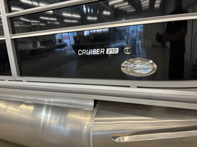 2026 HARRIS CRUISER 210 CWDH - Image 2