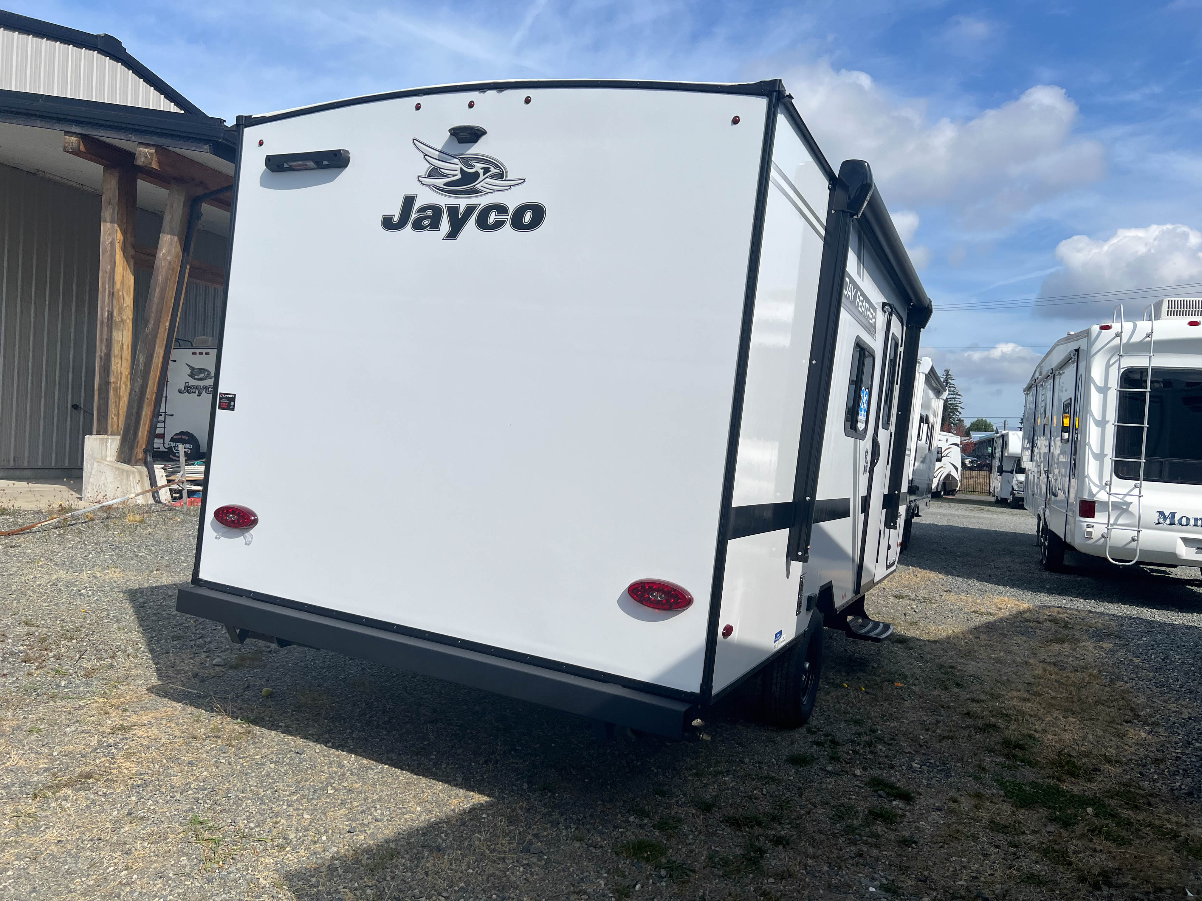 2027 Jayco Jay Feather Air SL 17BHSL - Image 6