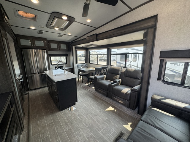 2020 Keystone Montana High Country 321MK - Image 11