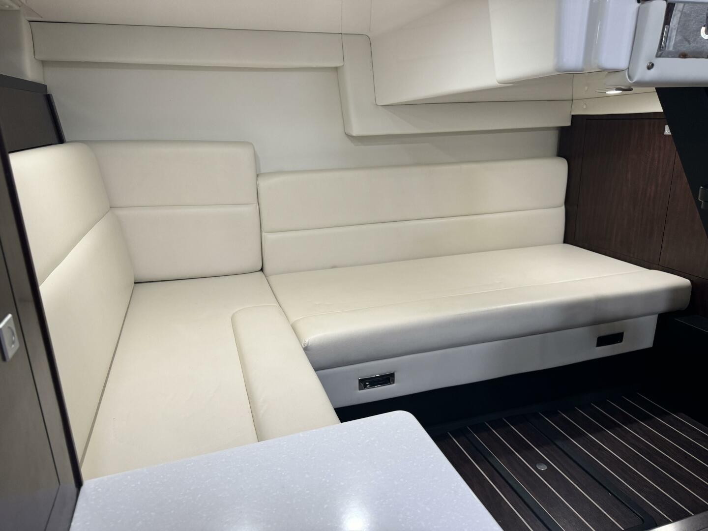 2018 Monterey 335 SY - Image 24