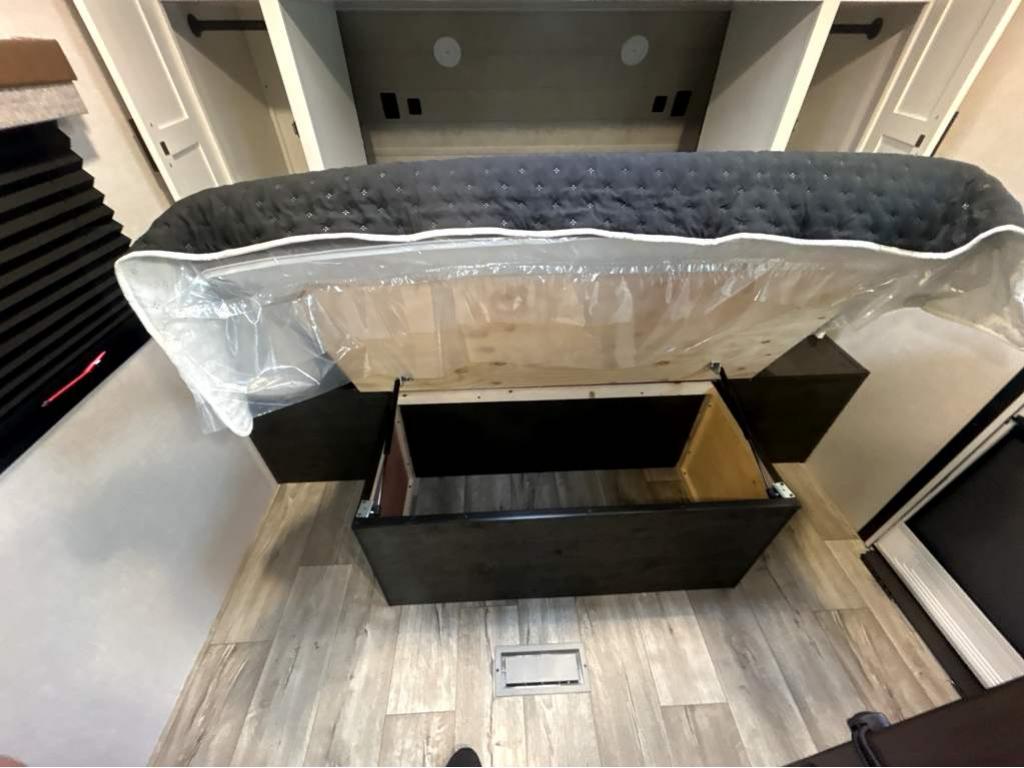 2026 VENTURE RV SIENNA 231VRK - Image 31