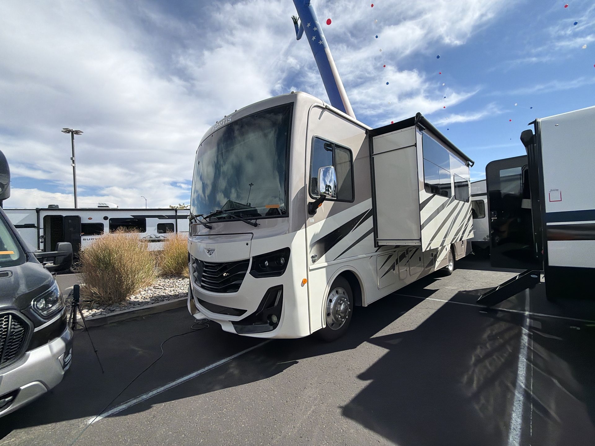 2022 Fleetwood Fortis 34MB - Image 4