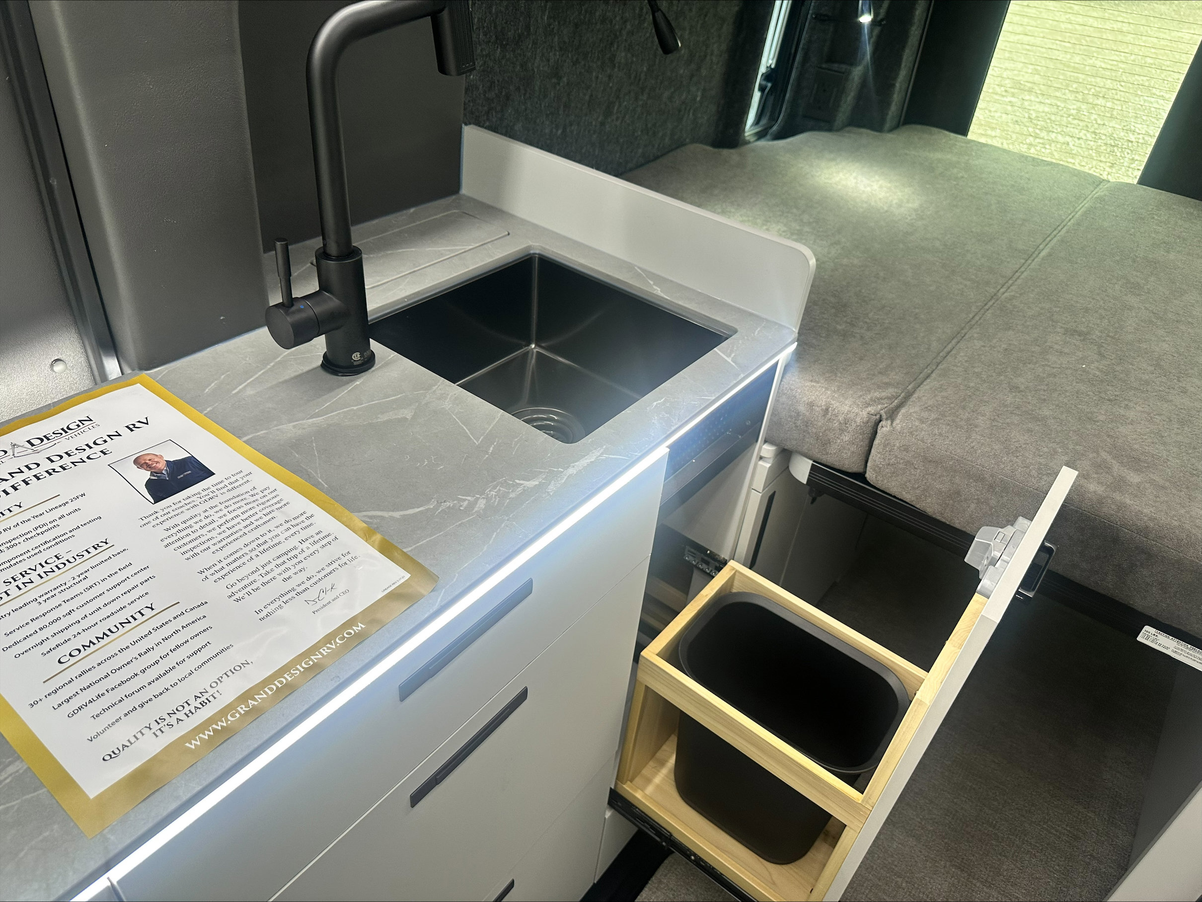 2026 GRAND DESIGN LINEAGE SERIESVT LVT1 - Image 22