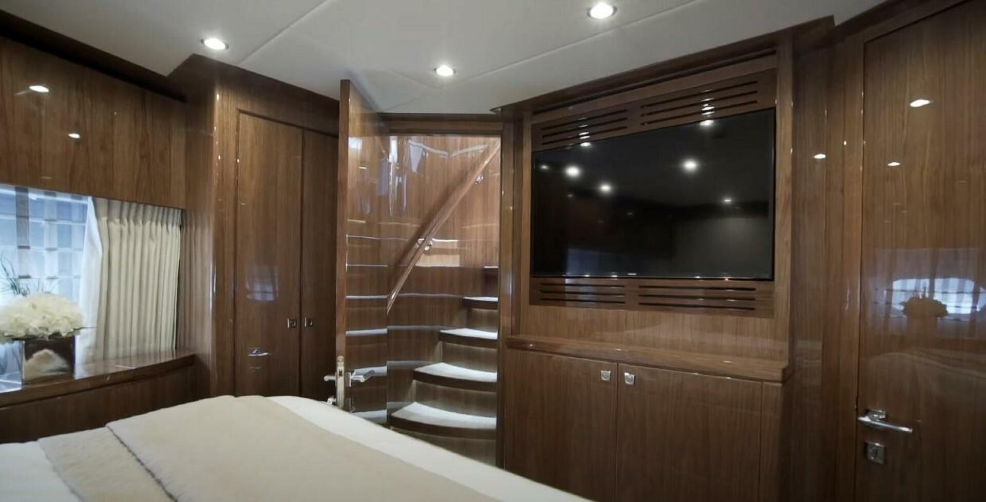2017 Hargrave Raised Pilothouse - Image 30