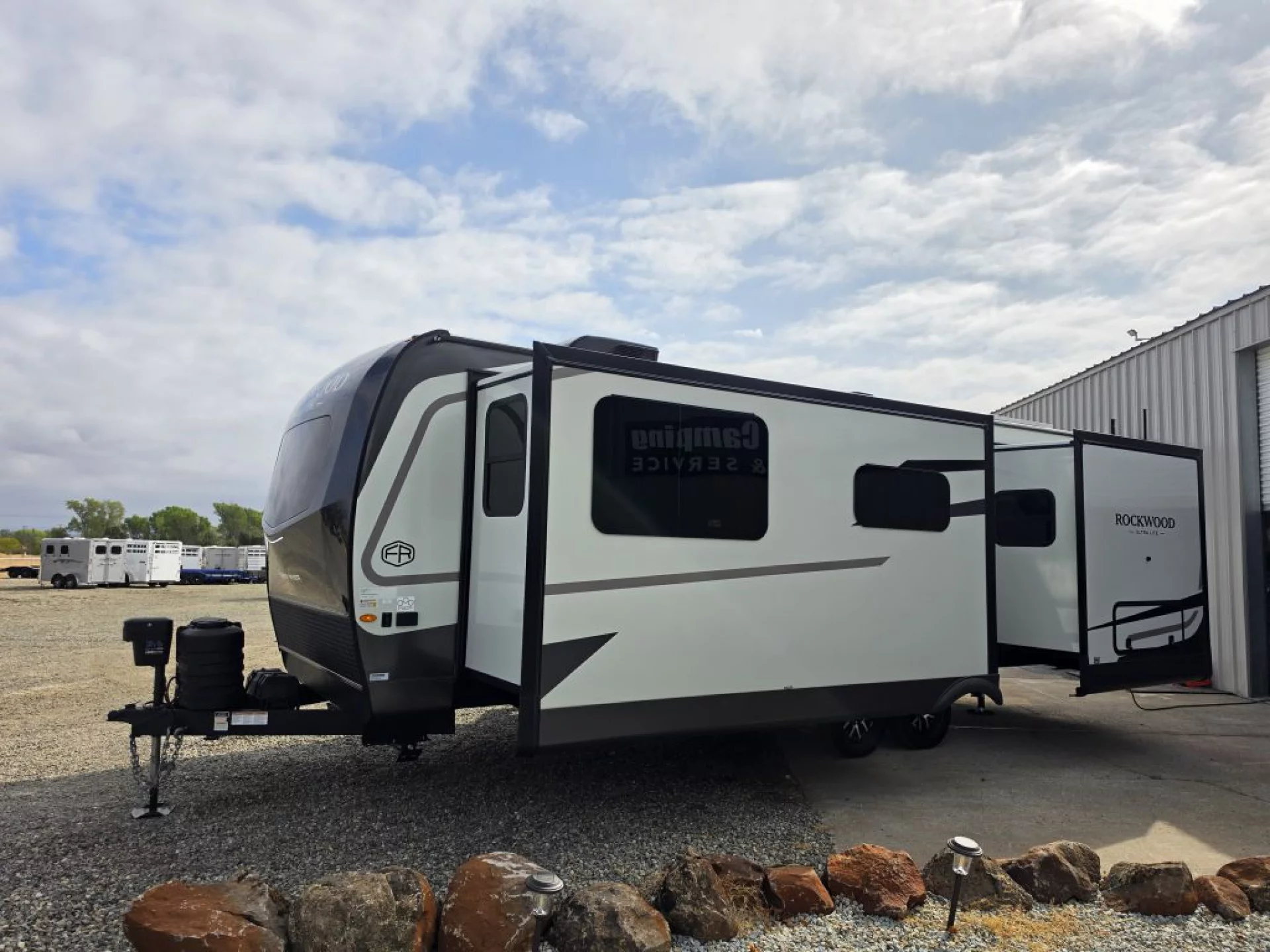 2027 FOREST RIVER ROCKWOOD ULTRA LITE 2608BS - Image 4