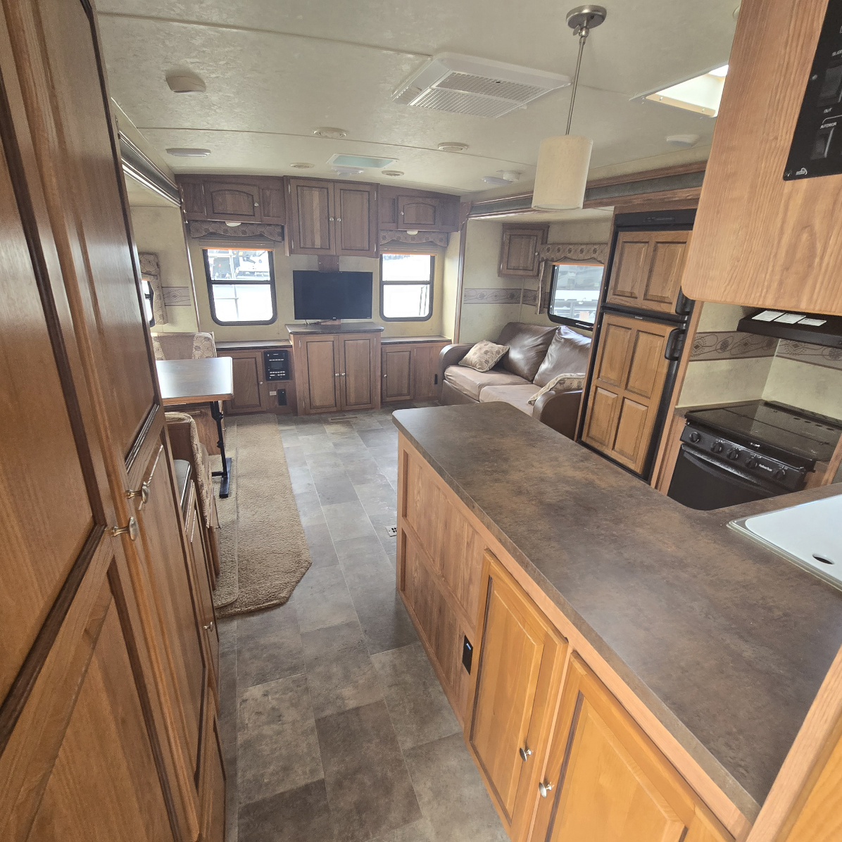 2014 Forest River Flagstaff Super Lite 27RLWS - Image 11
