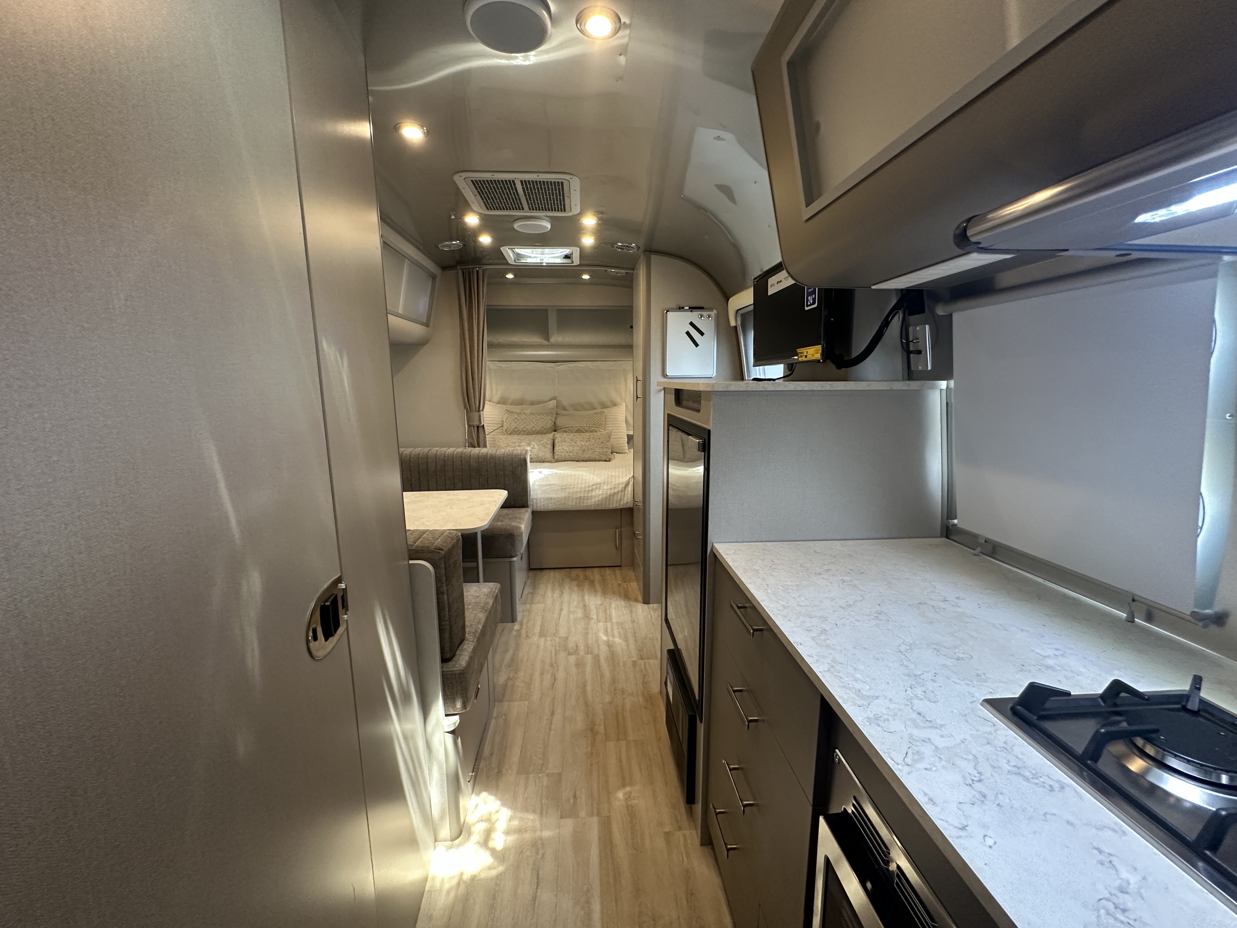 2027 Airstream Caravel 20FB - Image 19