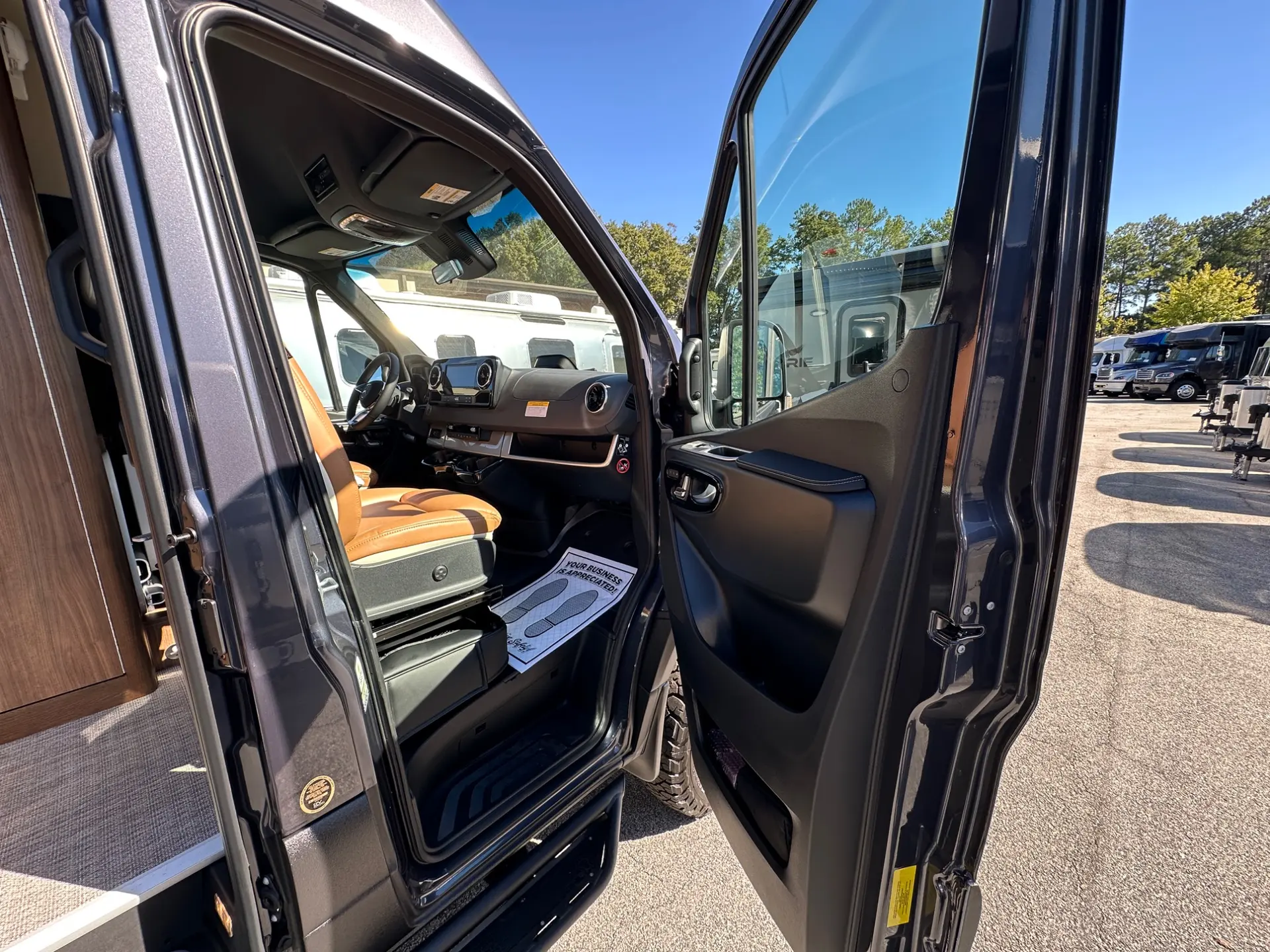 2027 Airstream Interstate 19GTX - Image 38
