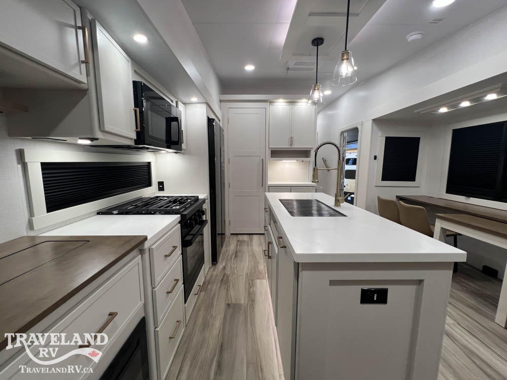 2027 Brinkley RV Model Z 3610 - Image 4