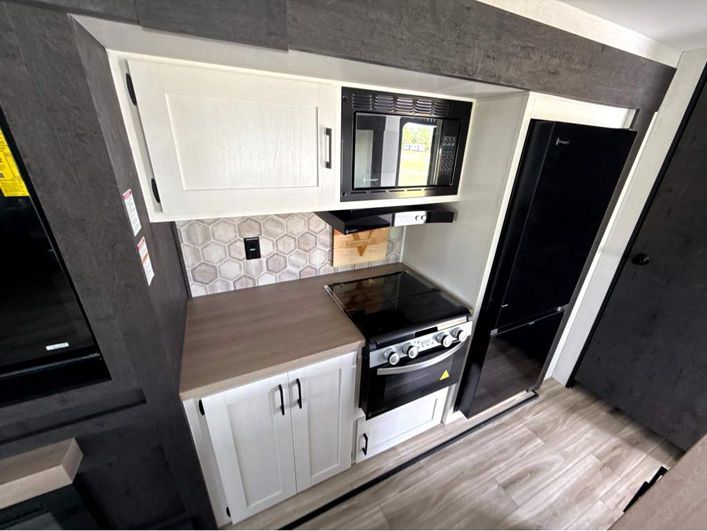 2026 VENTURE RV SIENNA 293VIK - Image 16