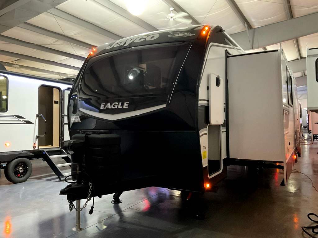 2026 JAYCO Eagle 265 FKDS HT - Image 4