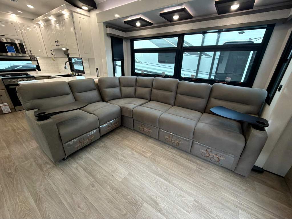 2027 JAYCO PINNACLE 38FBRK - Image 21