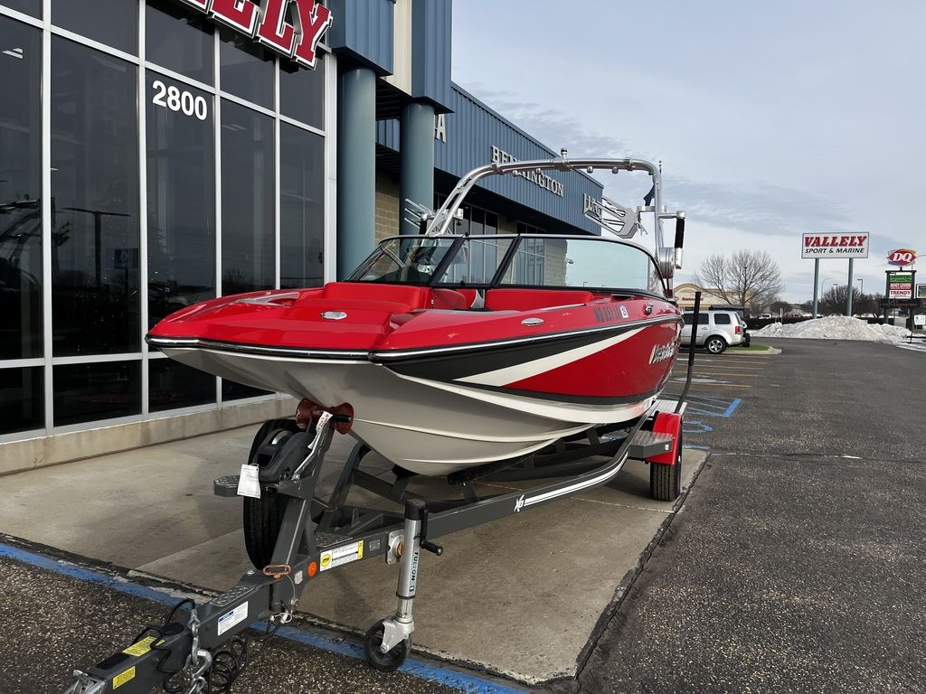 2016 MasterCraft X2 - Image 7