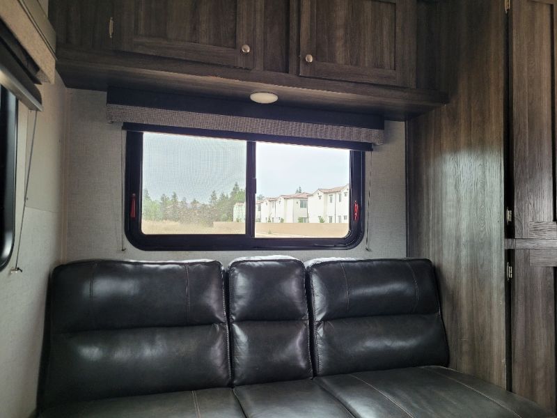 2020 Highland Ridge Mesa Ridge Conventional MR21FB - Image 10