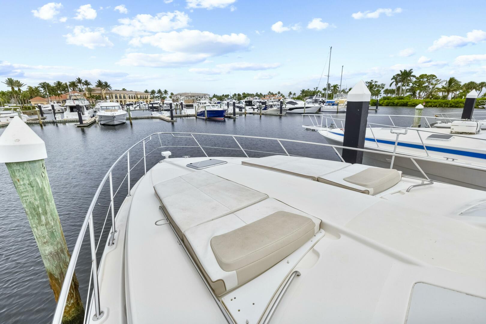 2016 Formula 45 Yacht - Image 41