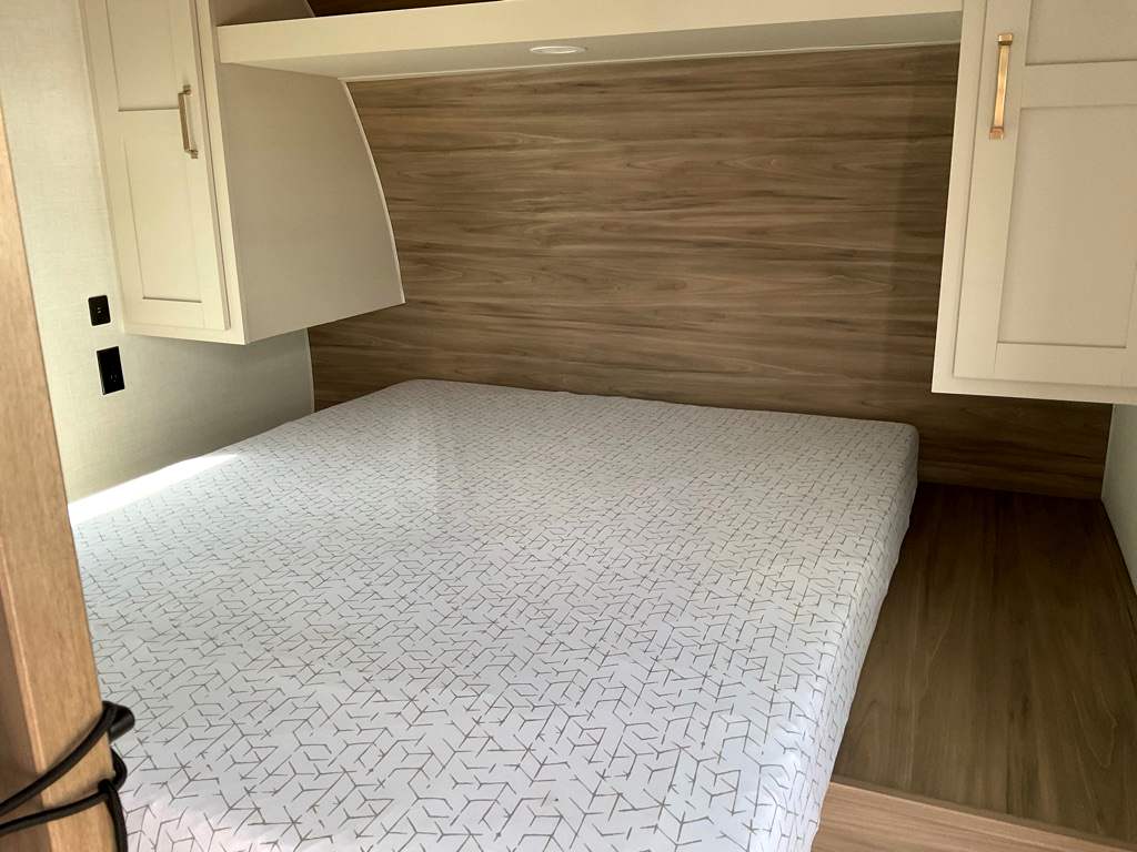 2027 KZ SPORTSMEN 261 BHK - Image 19