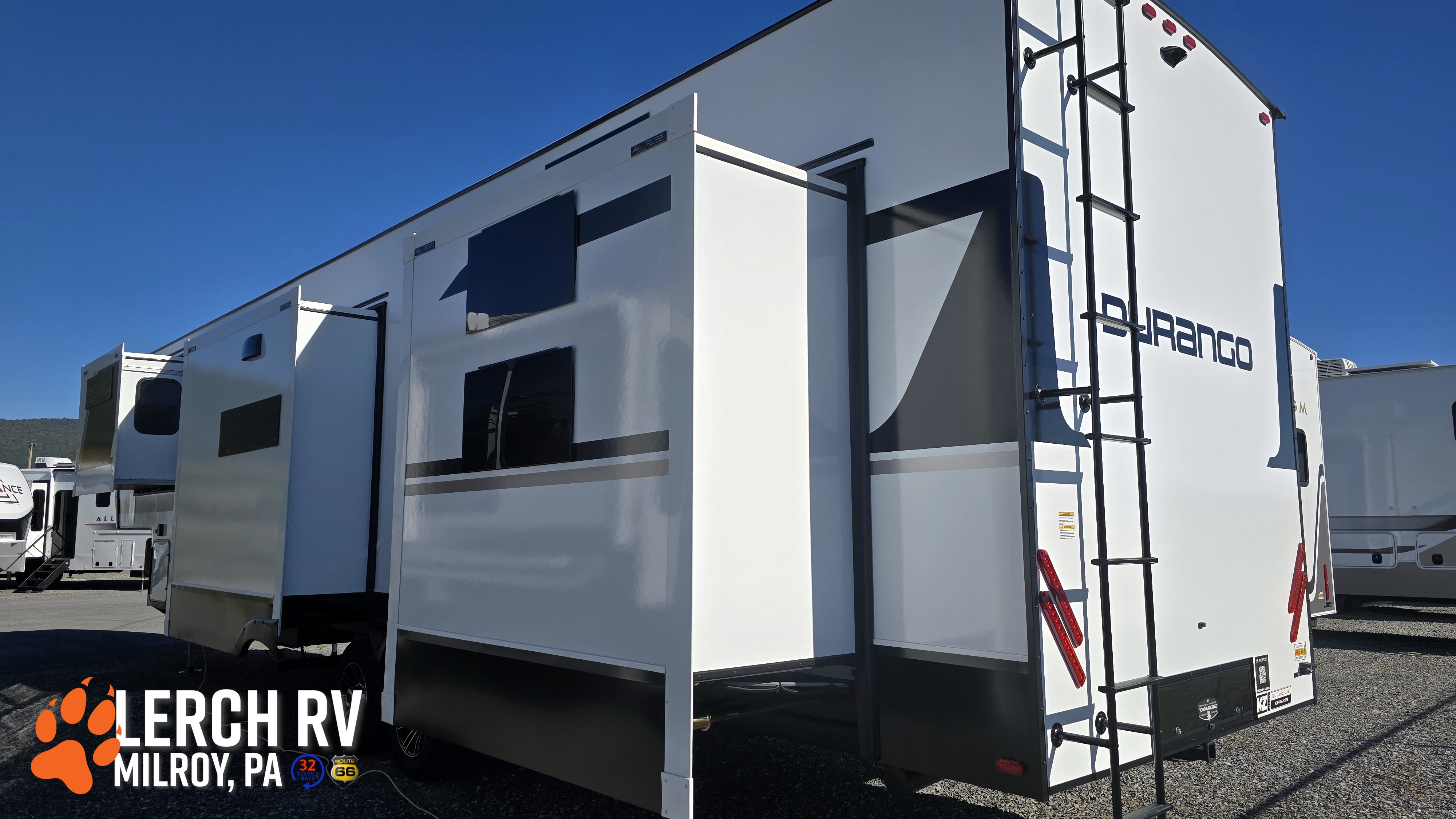 2027 KZ RV Durango D348BHF - Image 9
