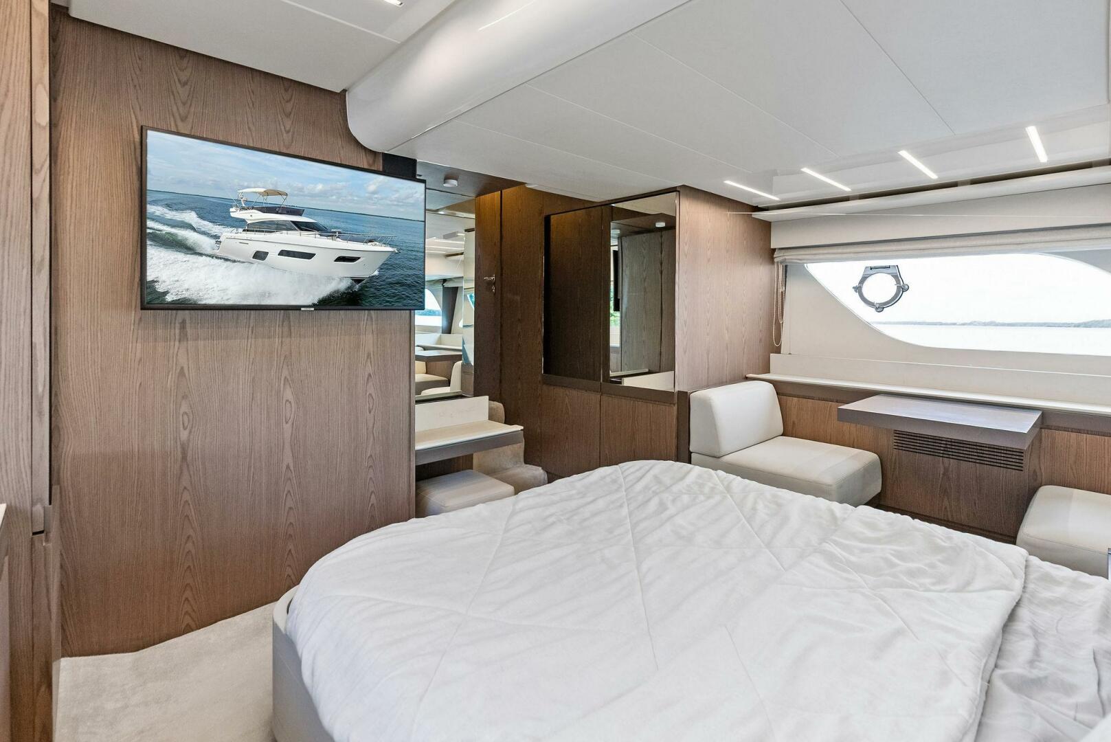 2018 Ferretti Yachts 800 - Image 37