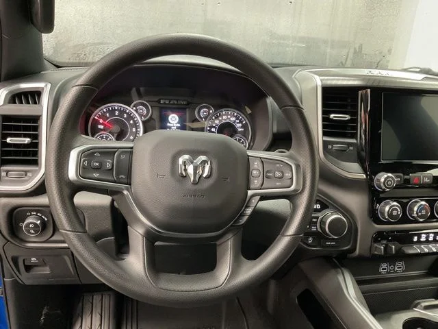 2026 Ram 1500 Big Horn 4x4 Crew Cab 5'7" Box - Image 12