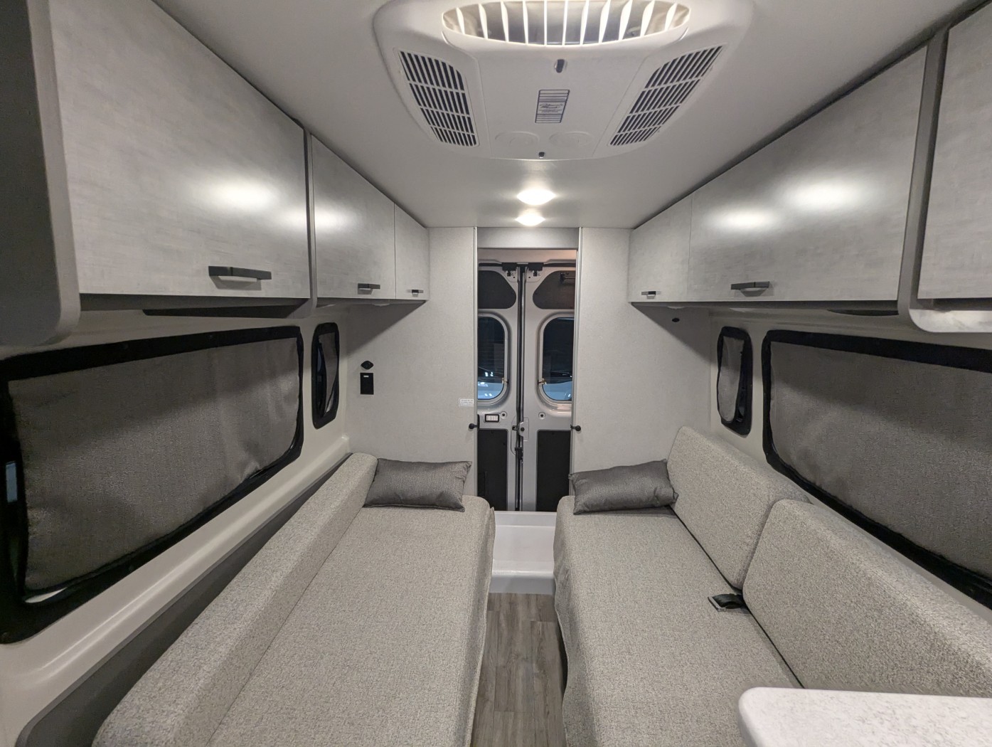 2026 Thor Motor Coach Tellaro 20LS - Image 19
