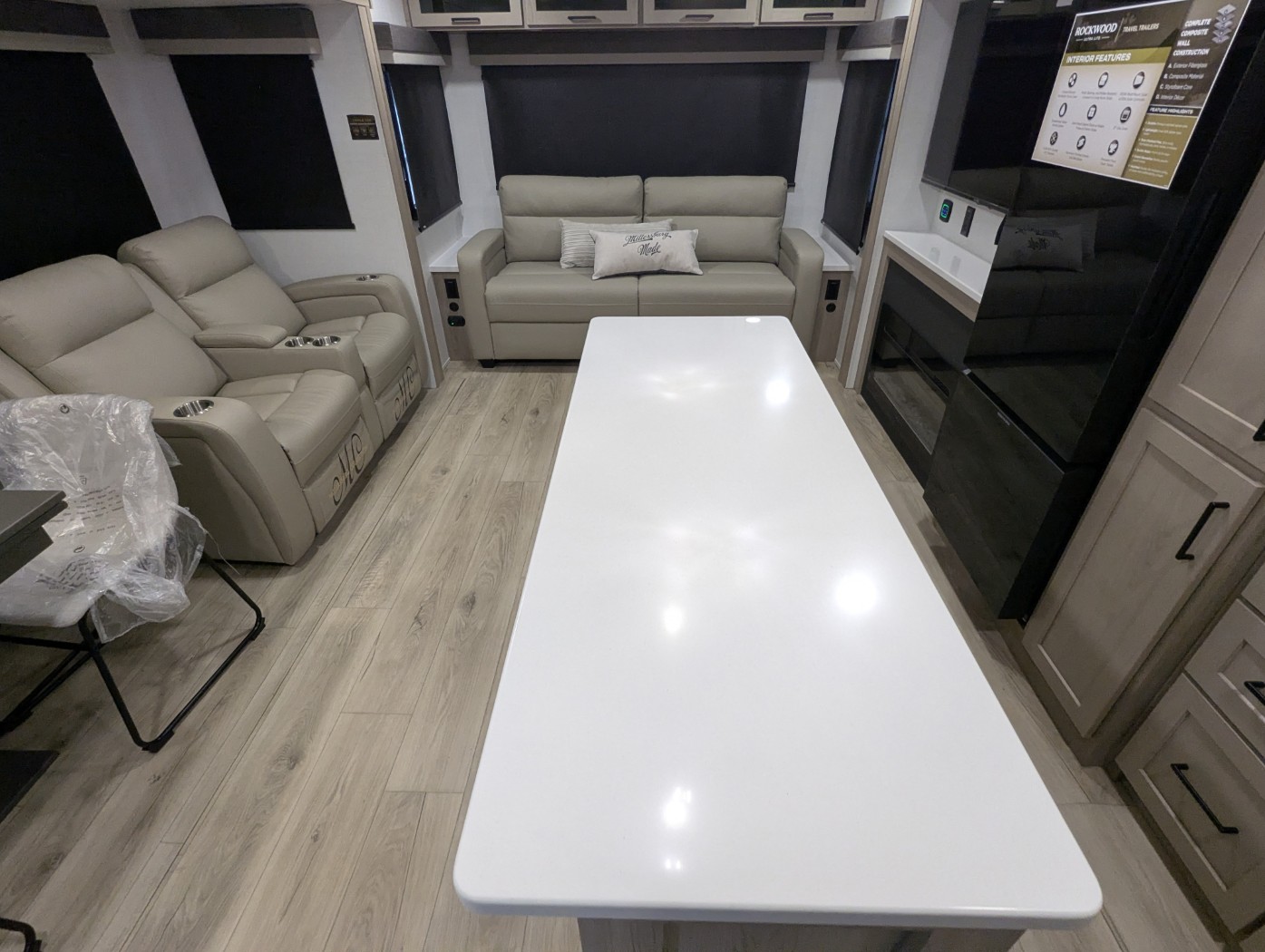 2026 Forest River Rockwood Ultra Lite 2906RL - Image 14