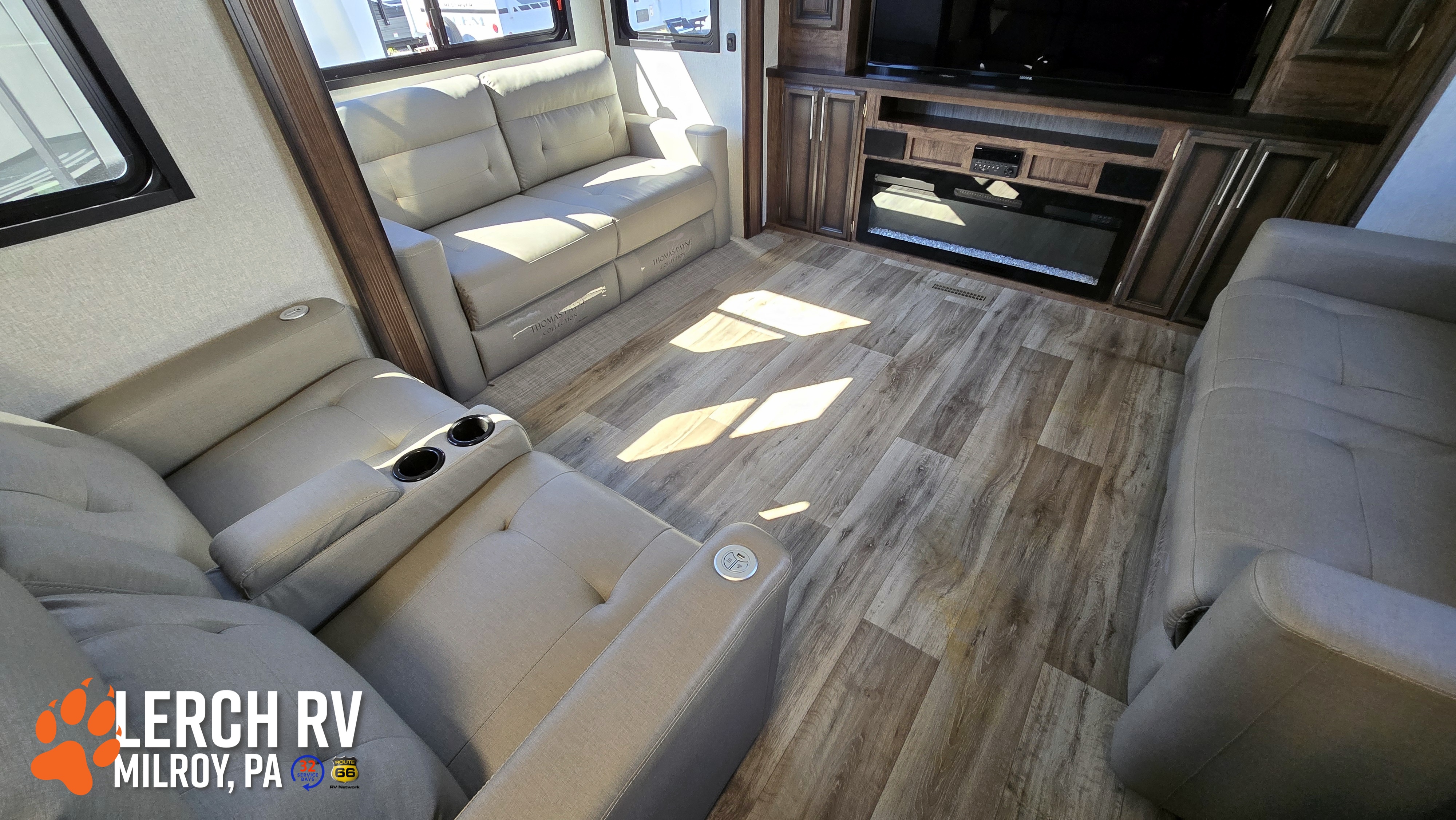 2021 KZ RV Durango D326RLT - Image 13