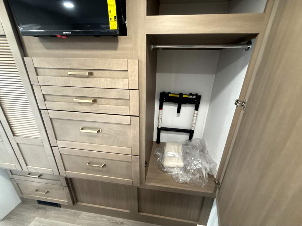 2027 JAYCO GREYHAWK 29MV - Image 28