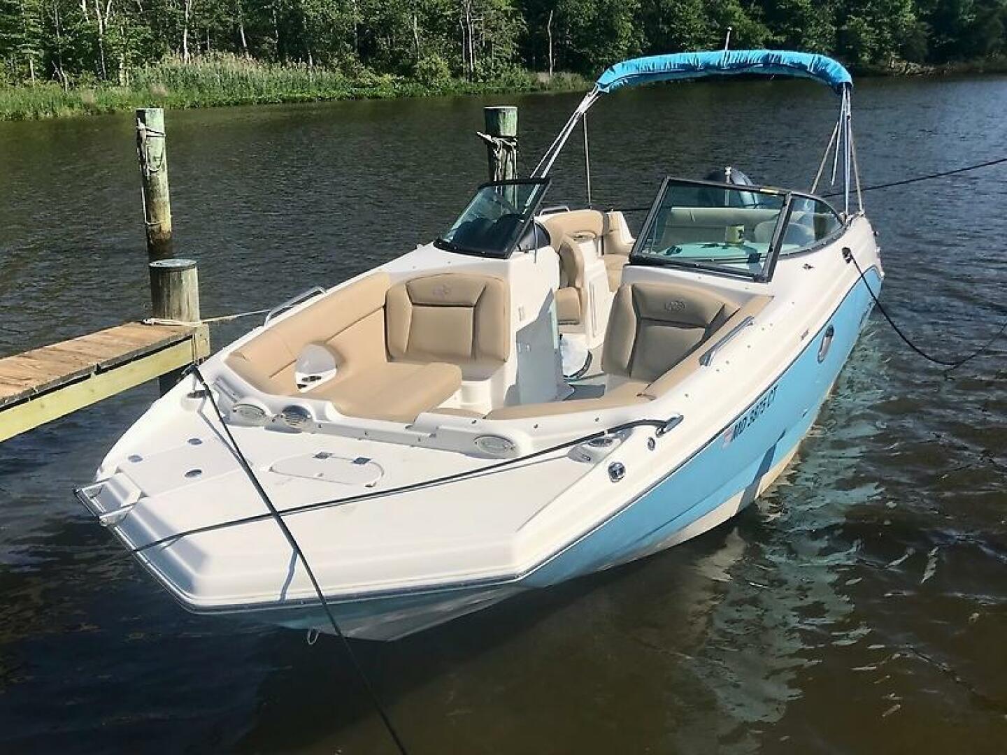 2019 NauticStar 243 DC - Image 7