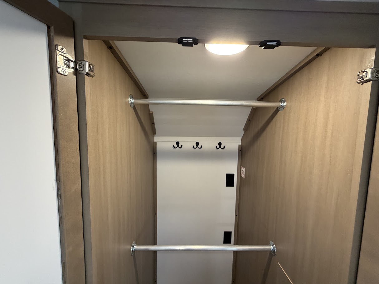 2027 JAYCO EAGLE 321RSTS - Image 42
