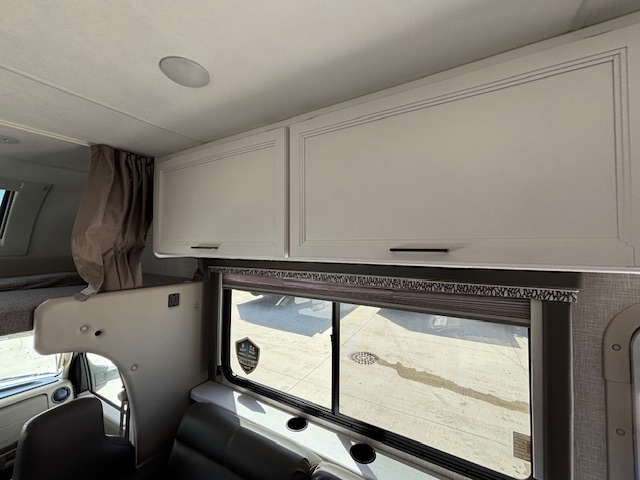 2025 Thor Motor Coach Quantum LC28 - Image 32
