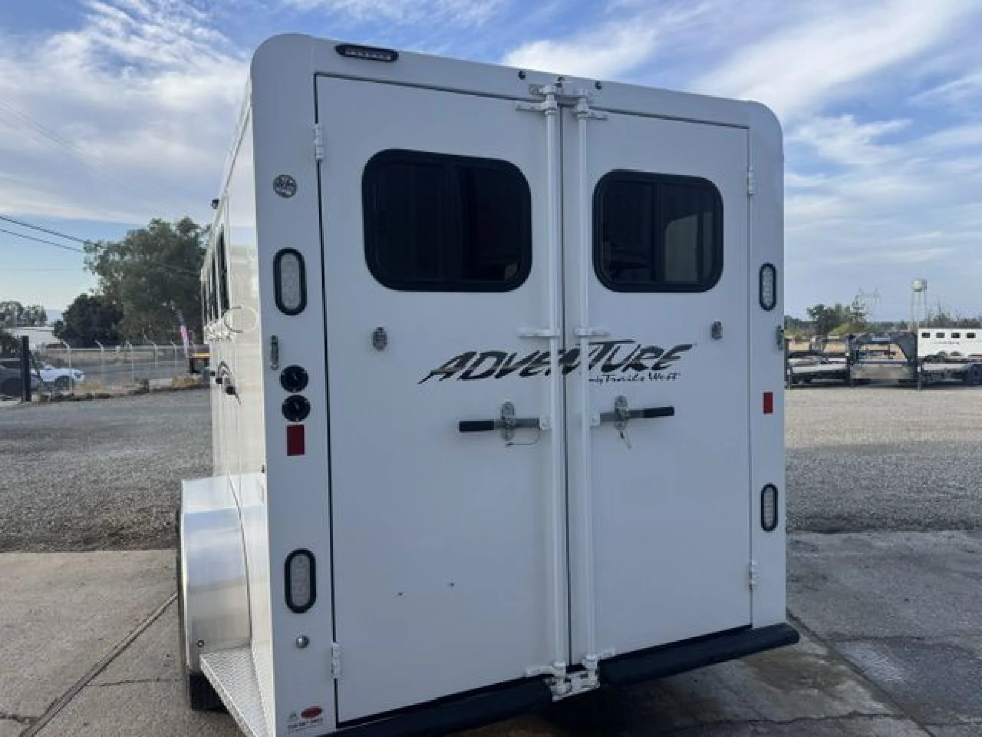 2023 TRAILS WEST ADVENTURE MX 3 HORSE GOOSENECK 3H GN - Image 5