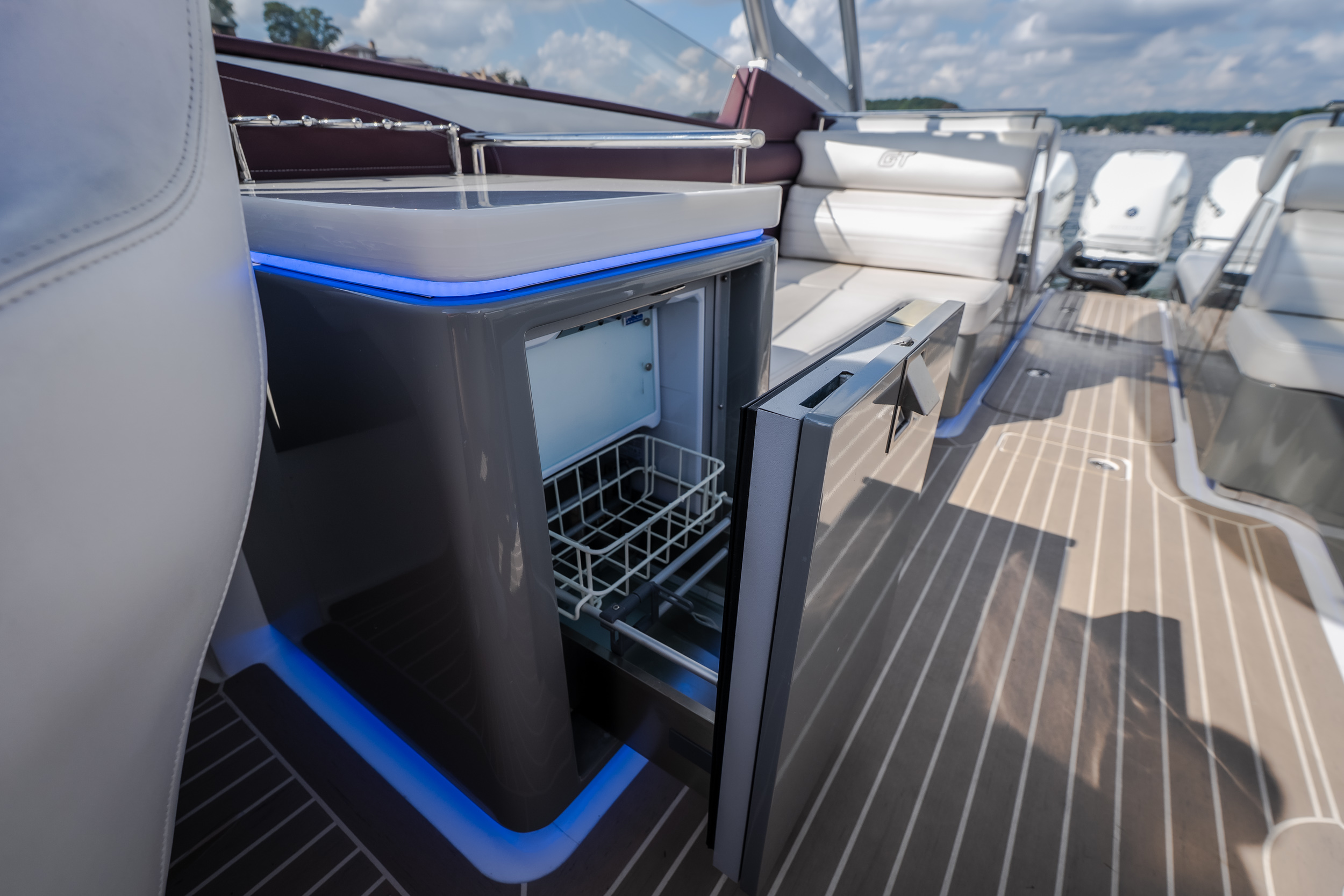 2019 Donzi 41 GT - Image 45