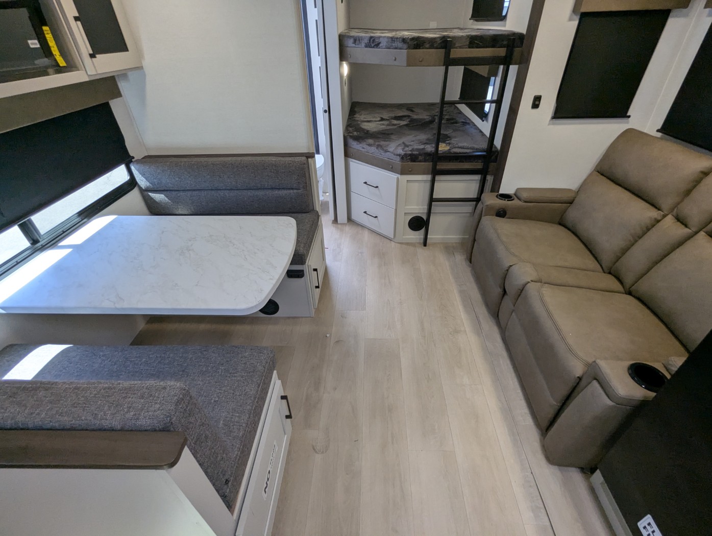 2027 Alliance RV Delta Ultra Lite BH255 - Image 15