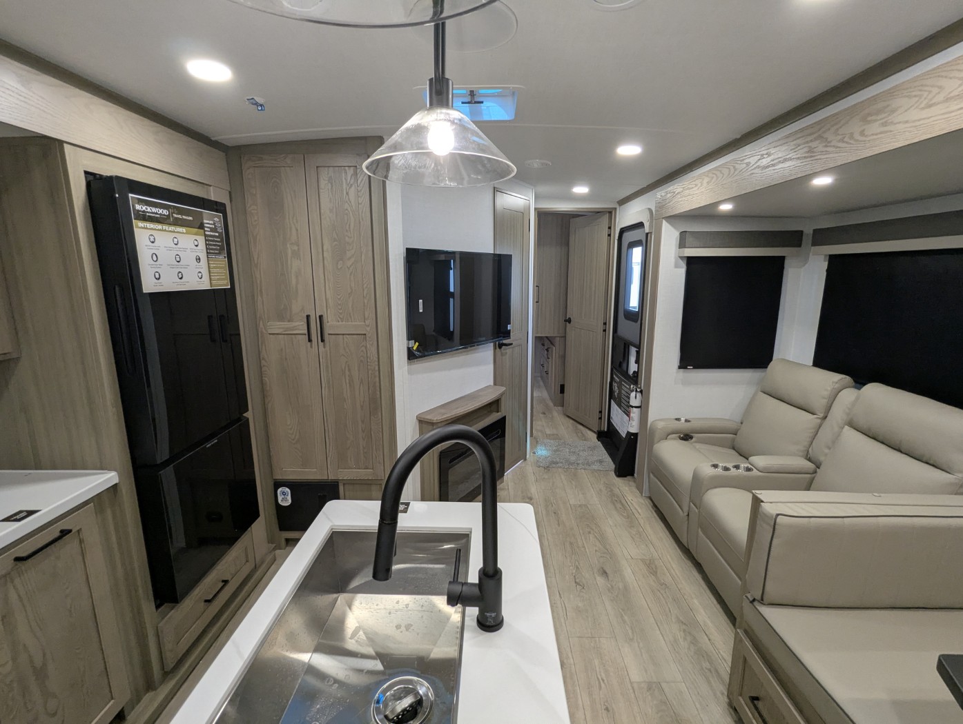 2026 Forest River Rockwood Signature 8336BH - Image 28