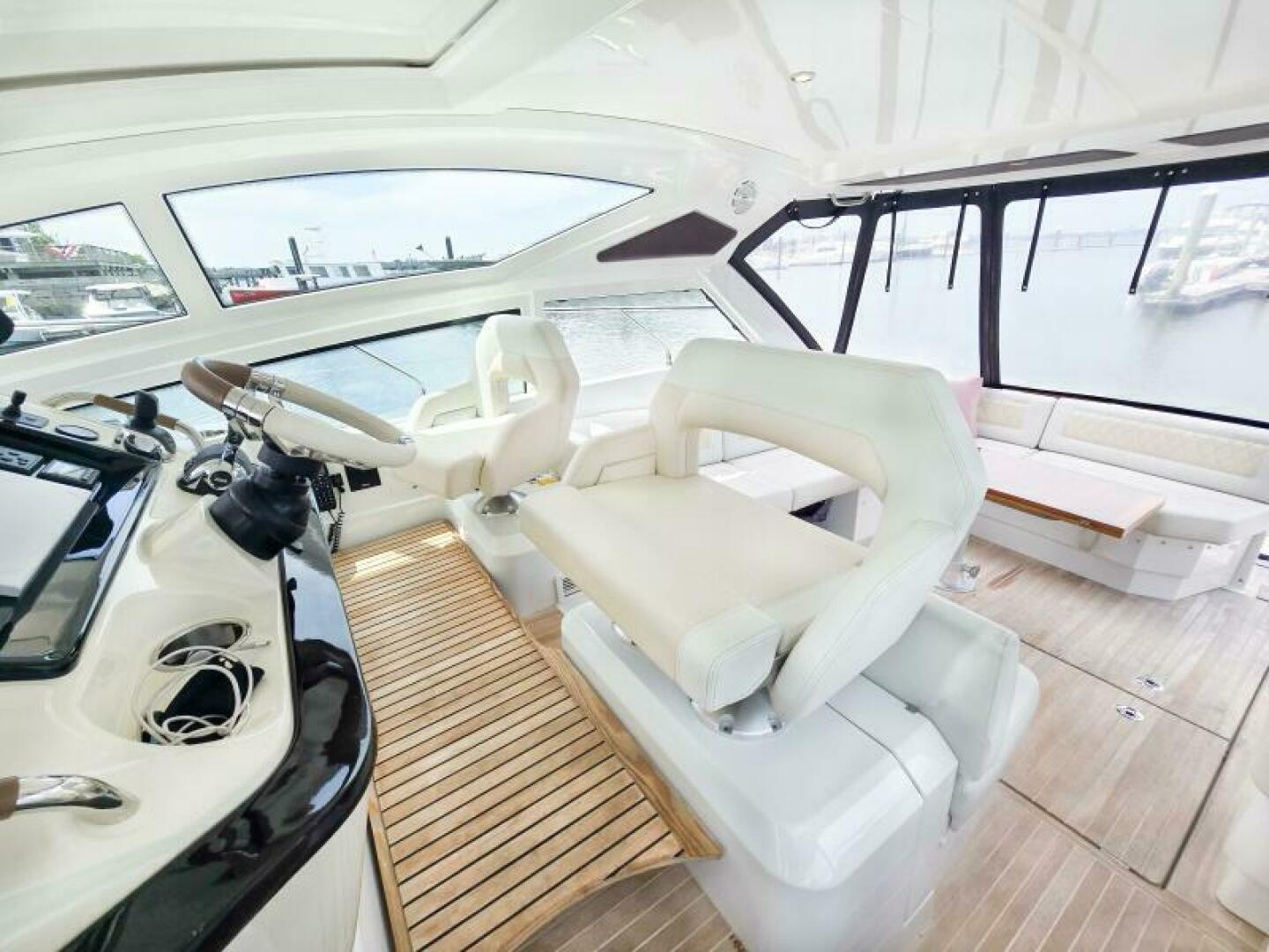 2019 Beneteau Gran Turismo 40 - Image 16