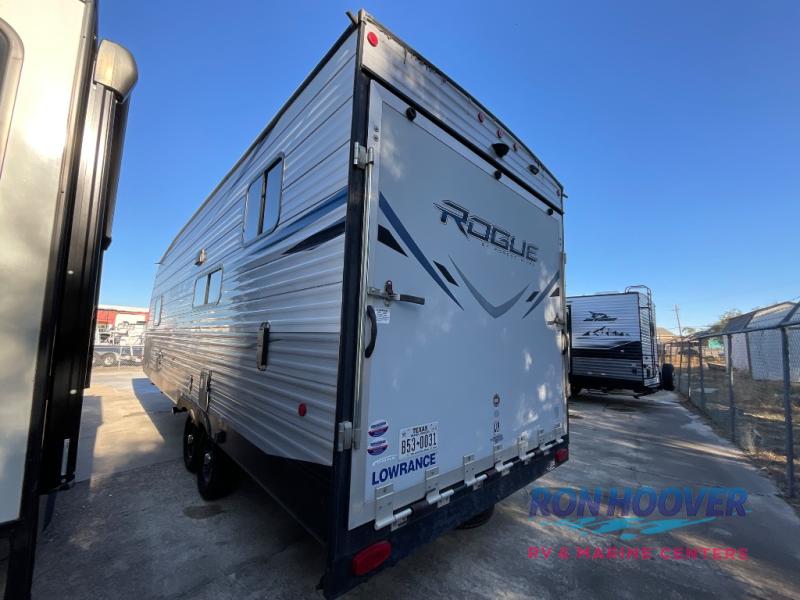 2021 FOREST RIVER VENGEANCE M25V - Image 4