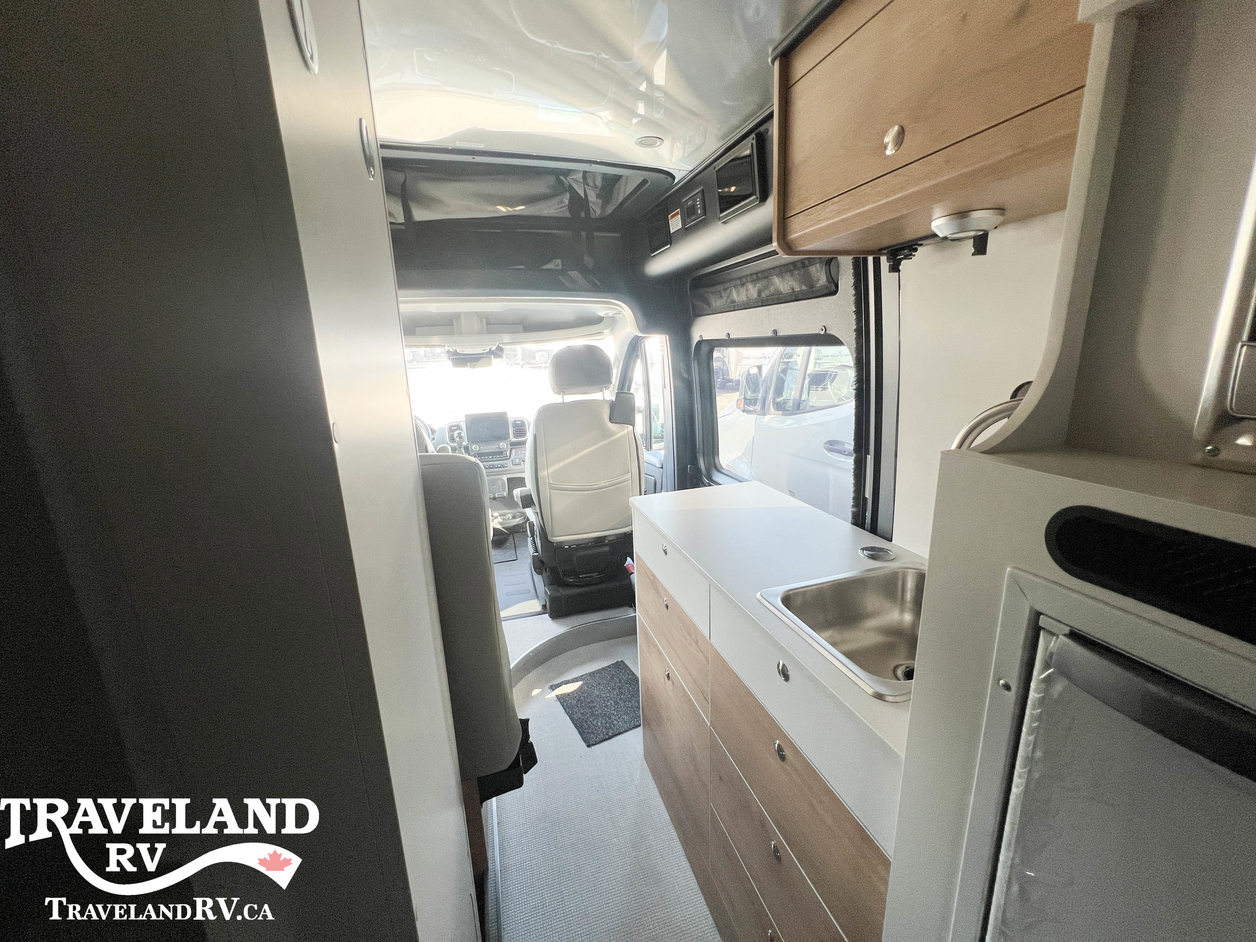 2026 Airstream Rangeline Base - Image 9