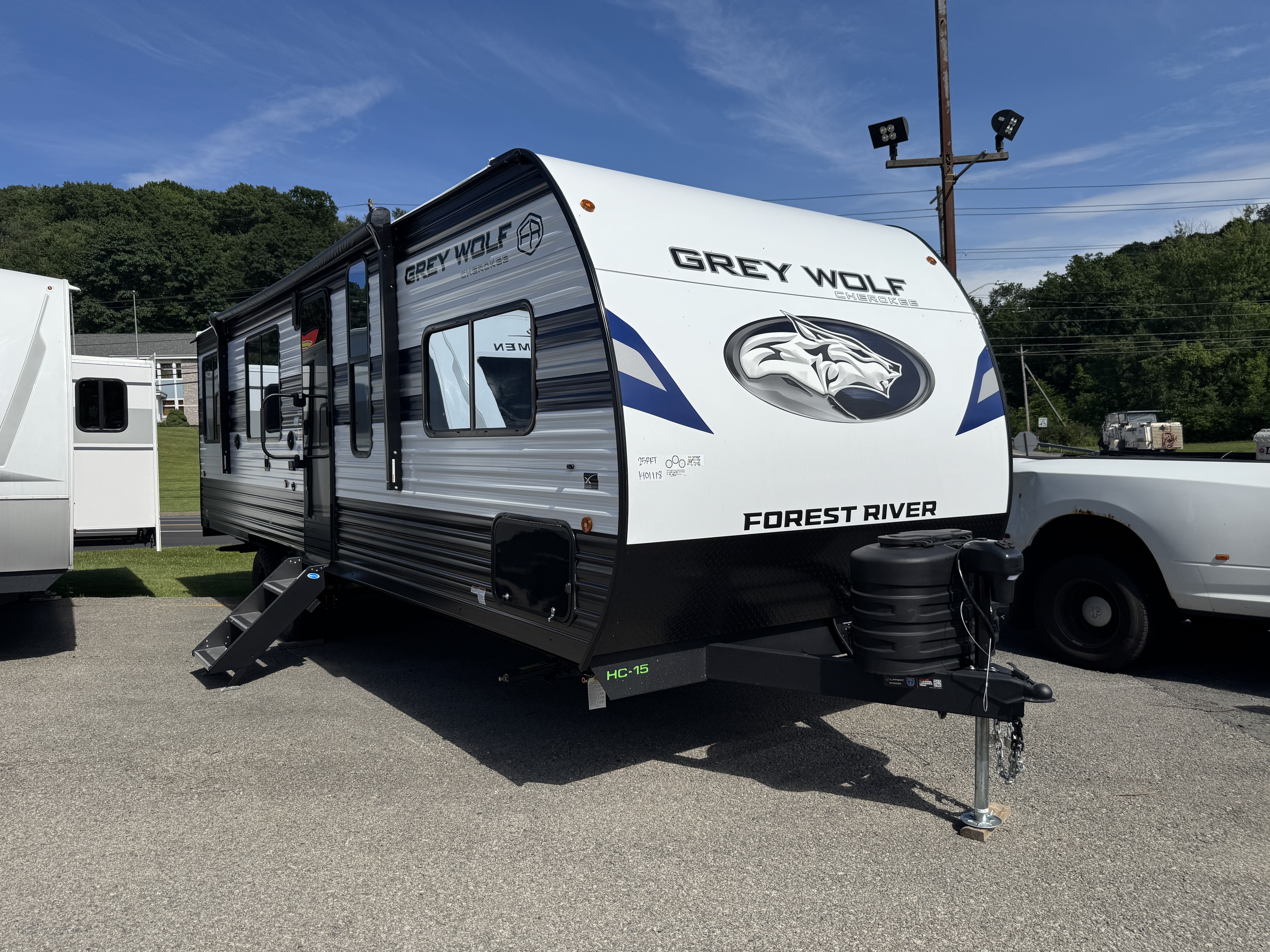 2027 Forest River Cherokee Grey Wolf 25rrt