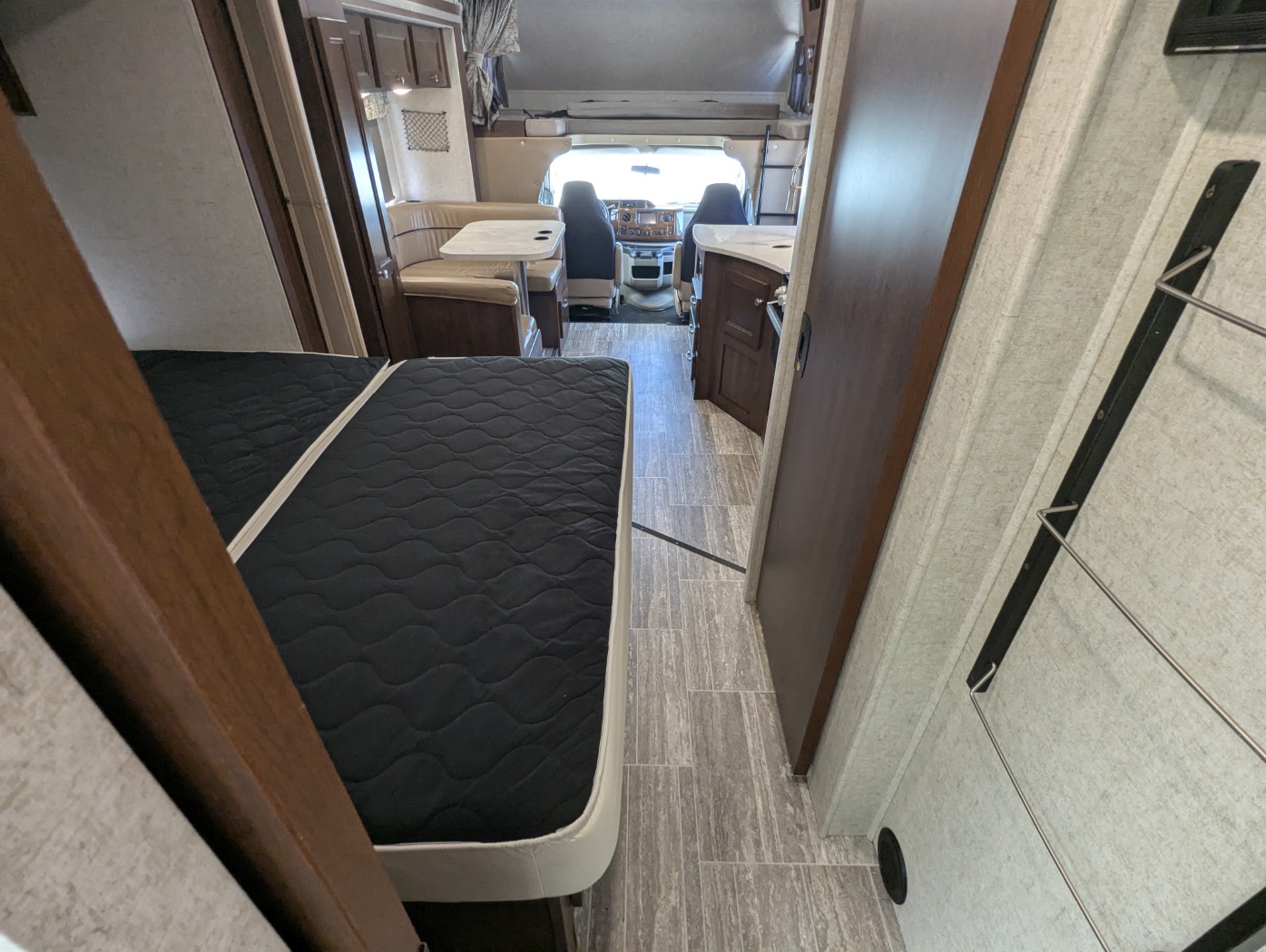 2018 Forest River Forester 2421MS - Image 36
