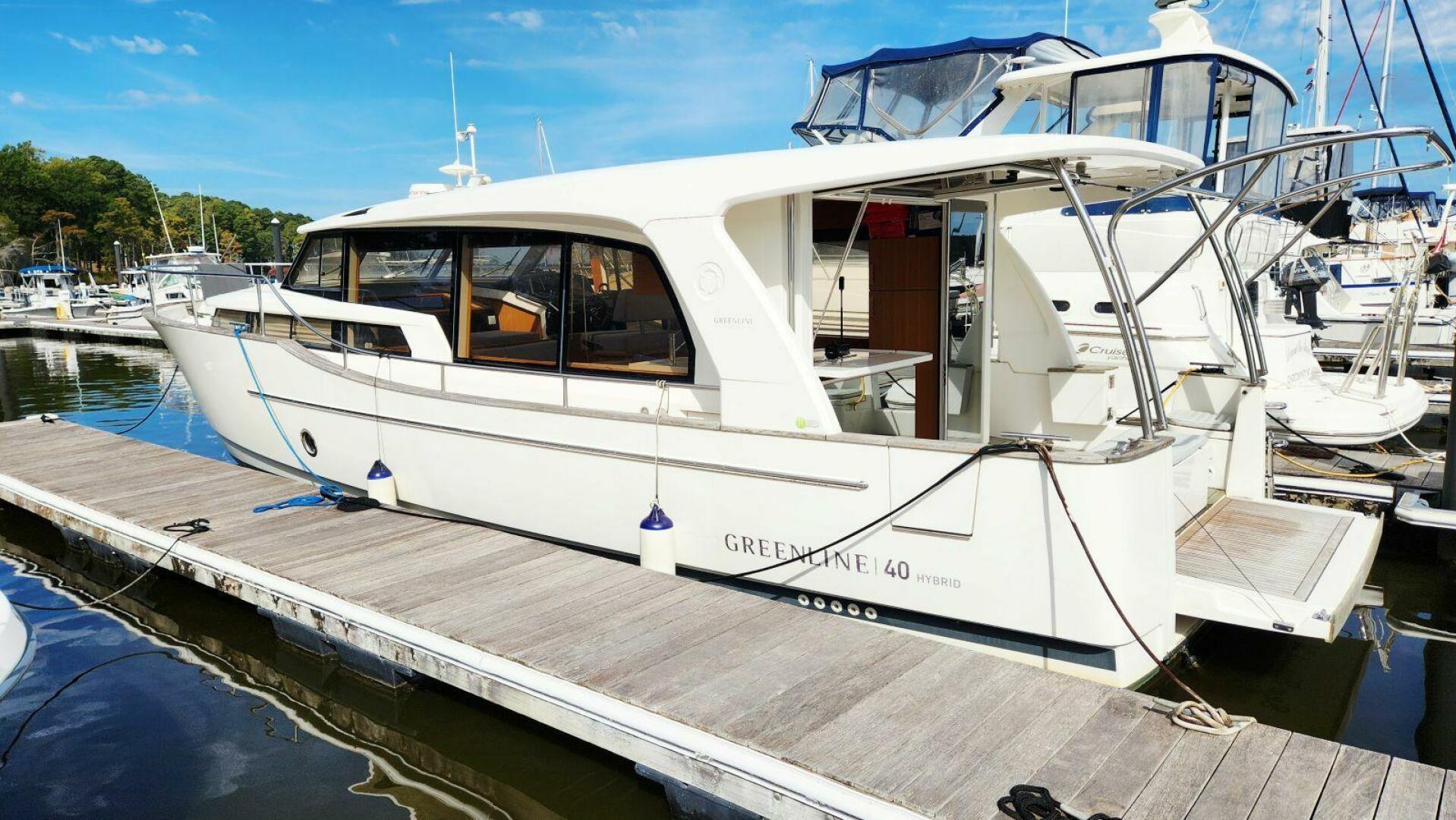 2022 Greenline 40 Hybrid - Image 6