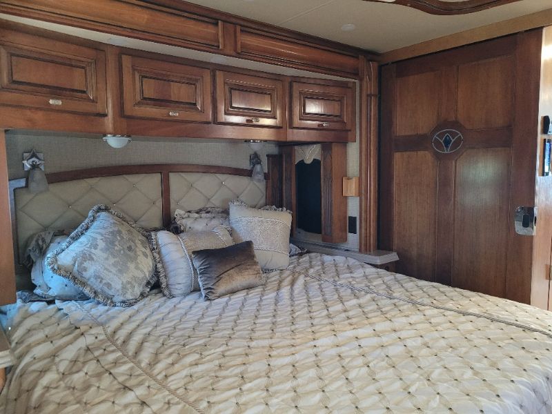 2016 Tiffin Allegro Bus 45 OP - Image 28