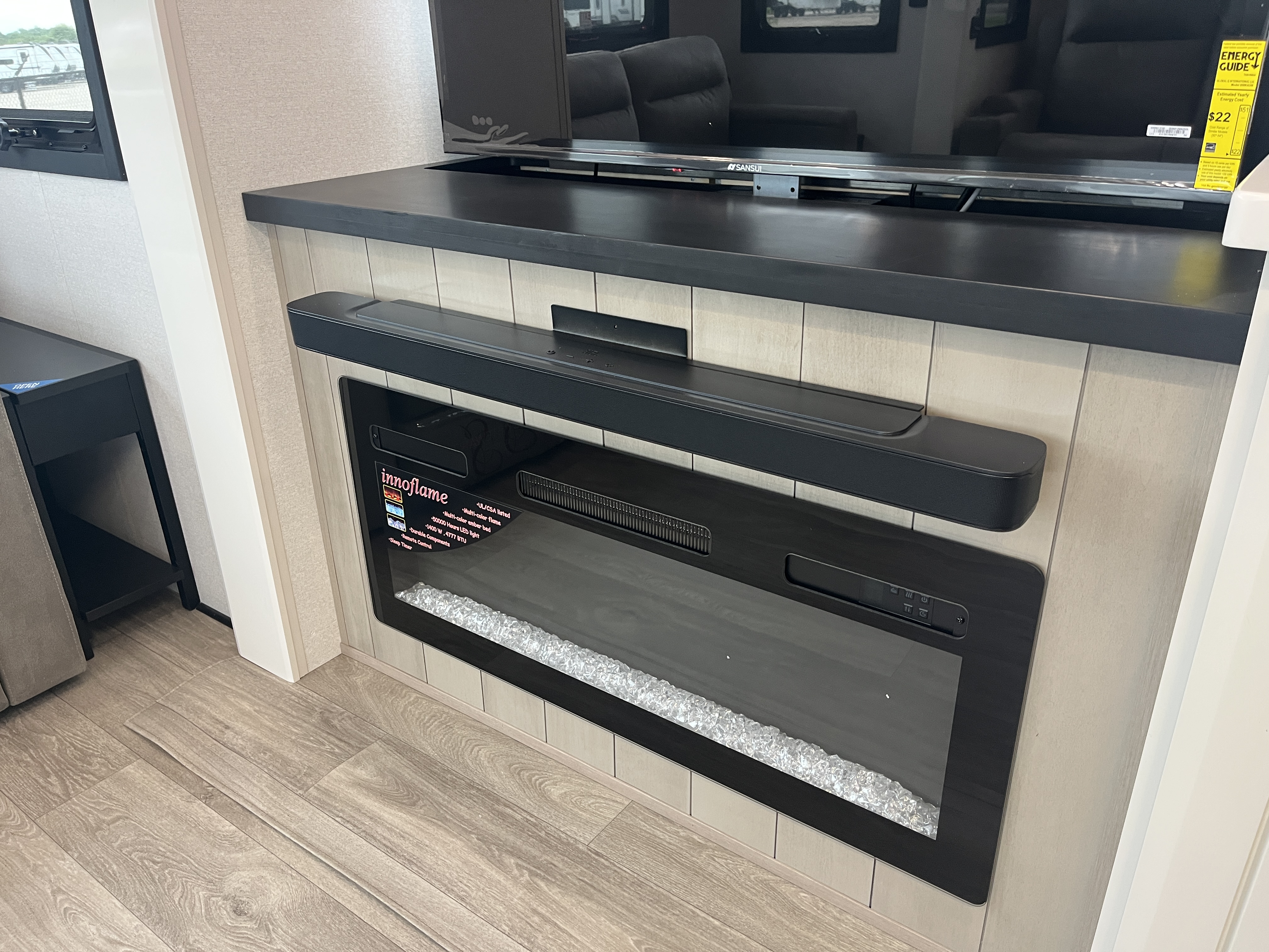 2027 JAYCO PINNACLE 32RLTS - Image 22