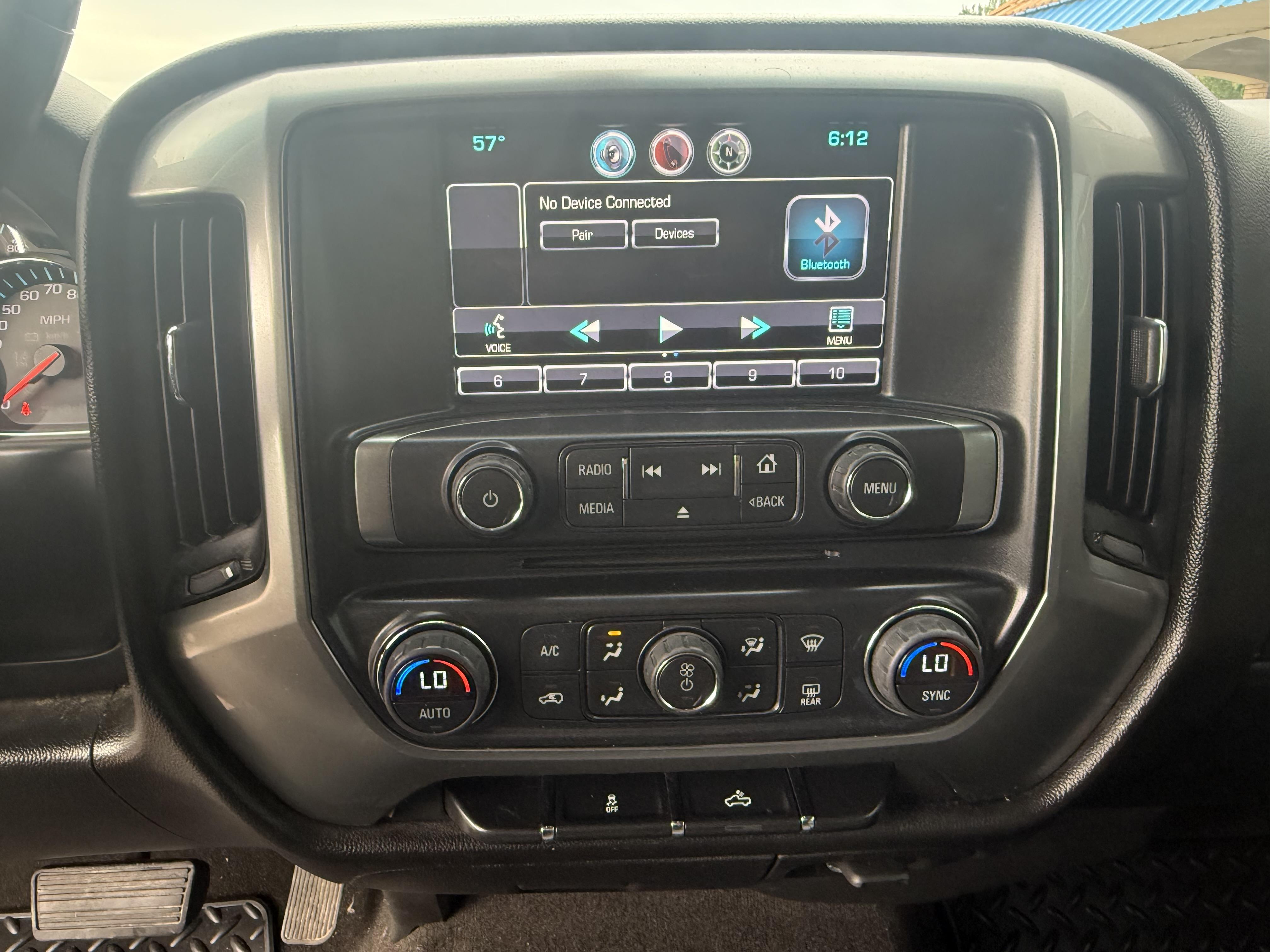 2014 Chevrolet Silverado 1500-V8 Crew Cab LT 2WD - Image 4