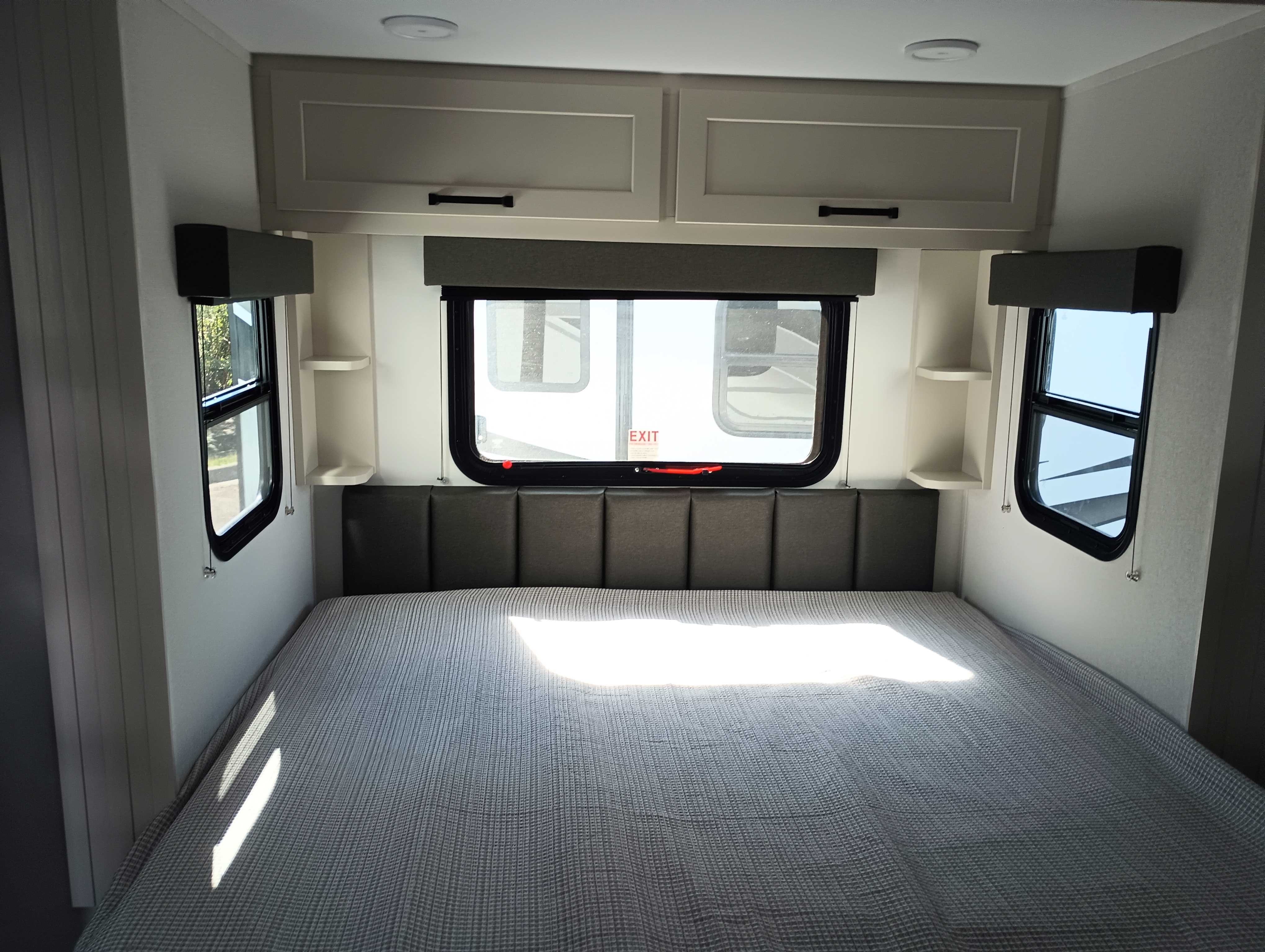 2026 Grand Design Momentum G-Class 21G - Image 20