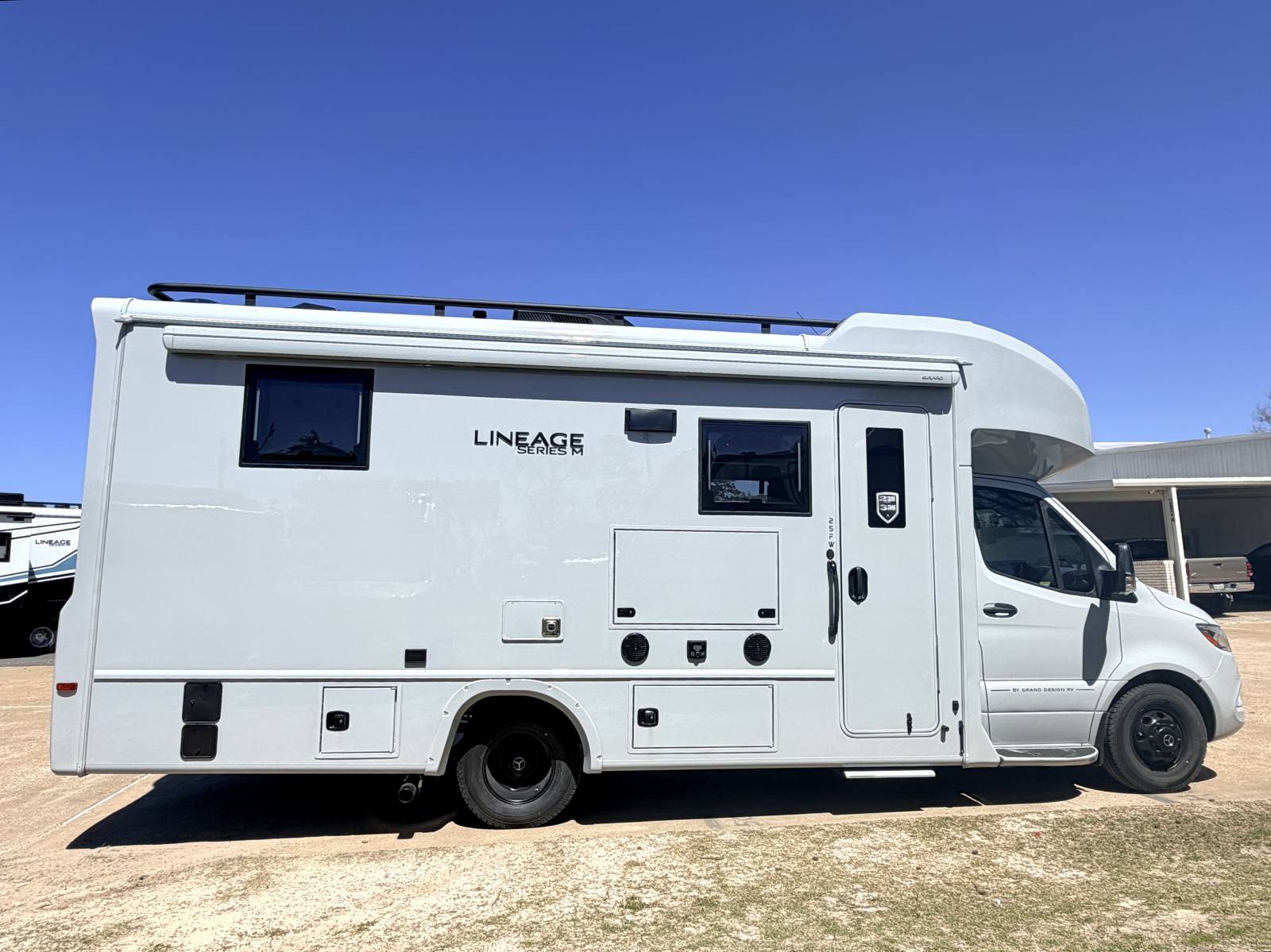 2026 Grand Design Lineage Series M 25FW - Image 7