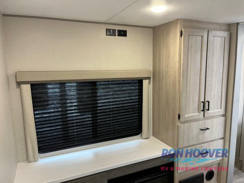 2026 COACHMEN CATALINA 333DBDSCKLE - Image 16
